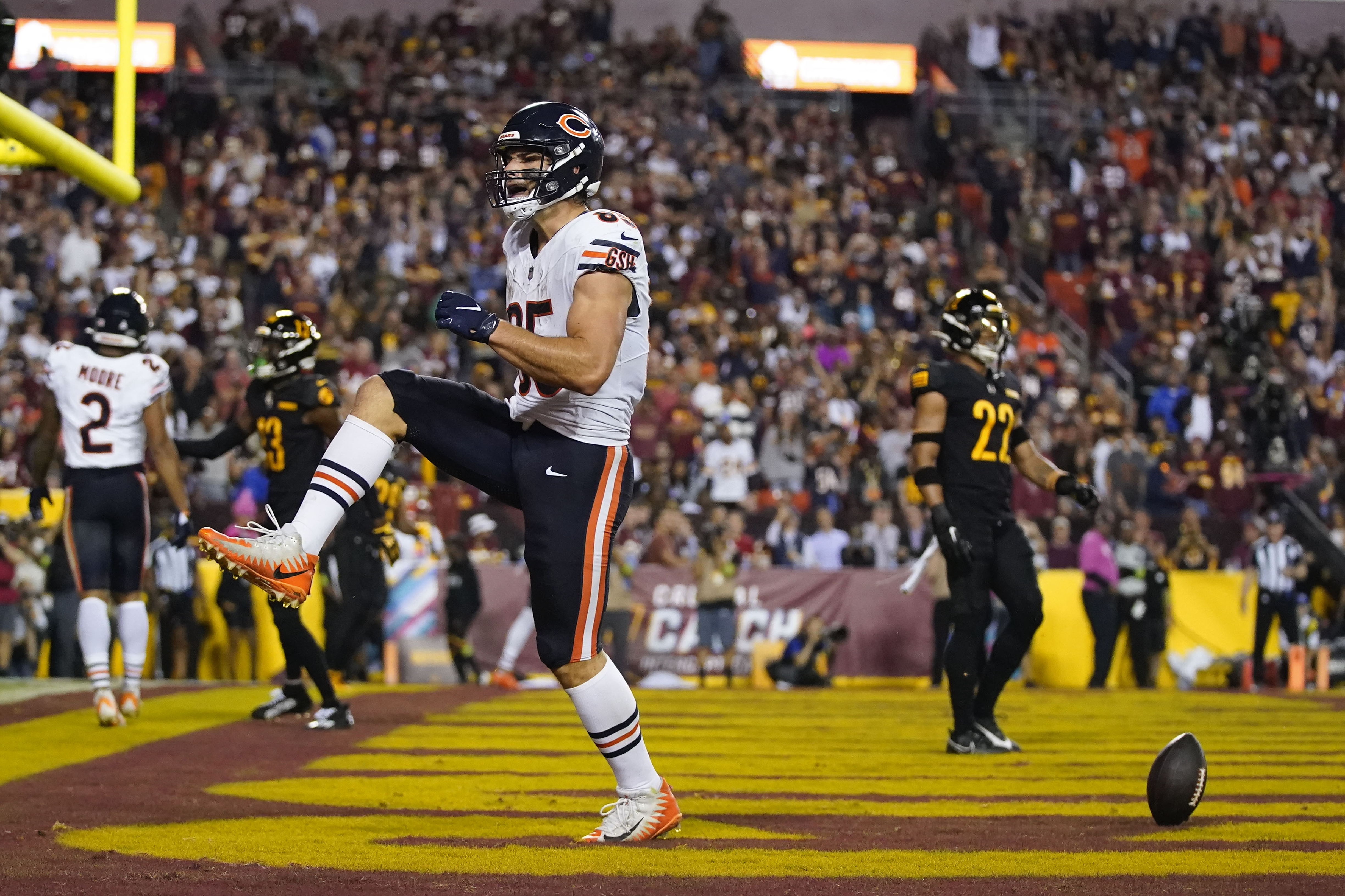 Just Another Year Chicago: Bears on X: Tremaine Edmunds is going to lead  the Chicago Bears defense back to greatness. -Best coverage LB in the NFL  -Huge run stopper -Creates tips for