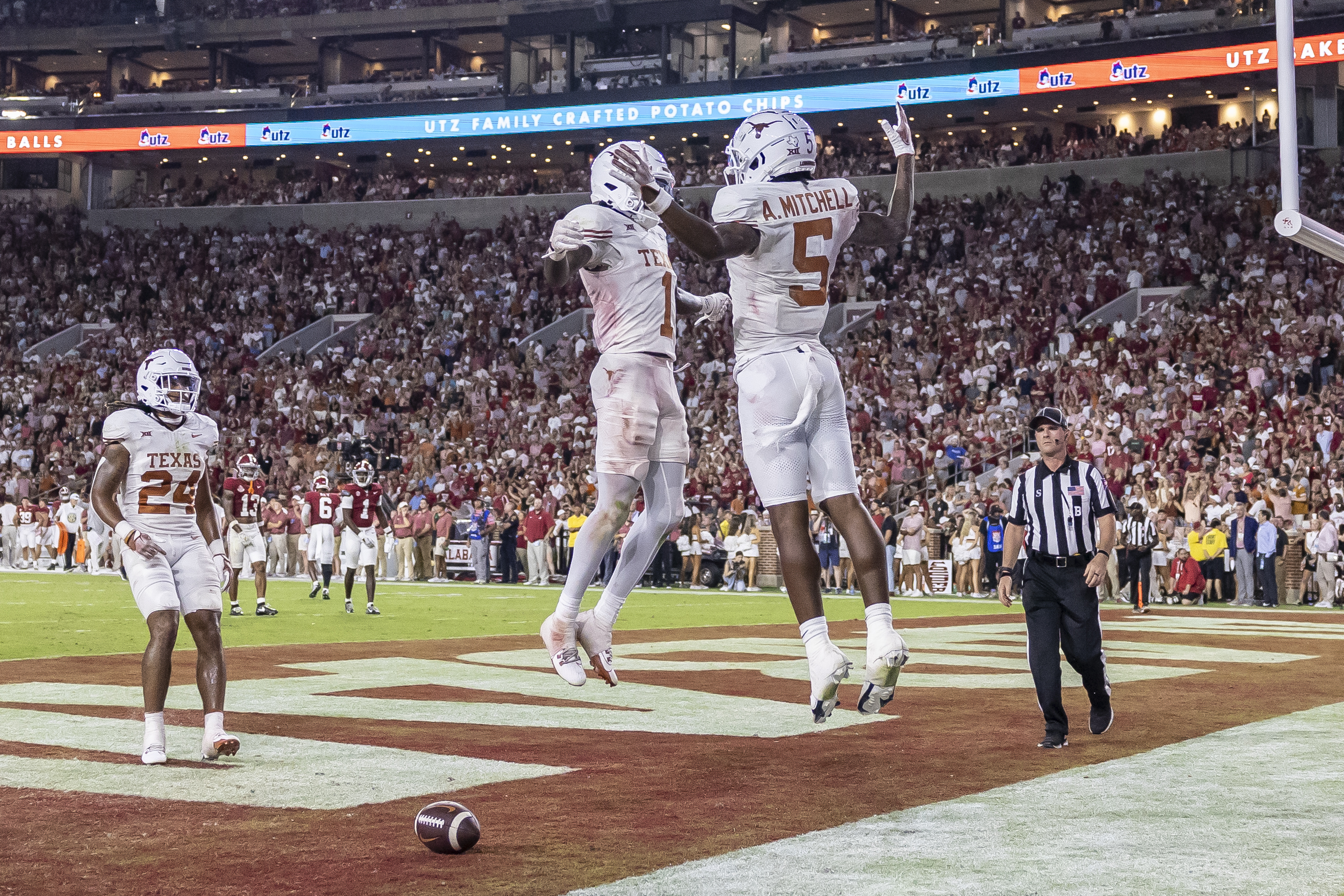 Texas Longhorns' Defense a No-Show