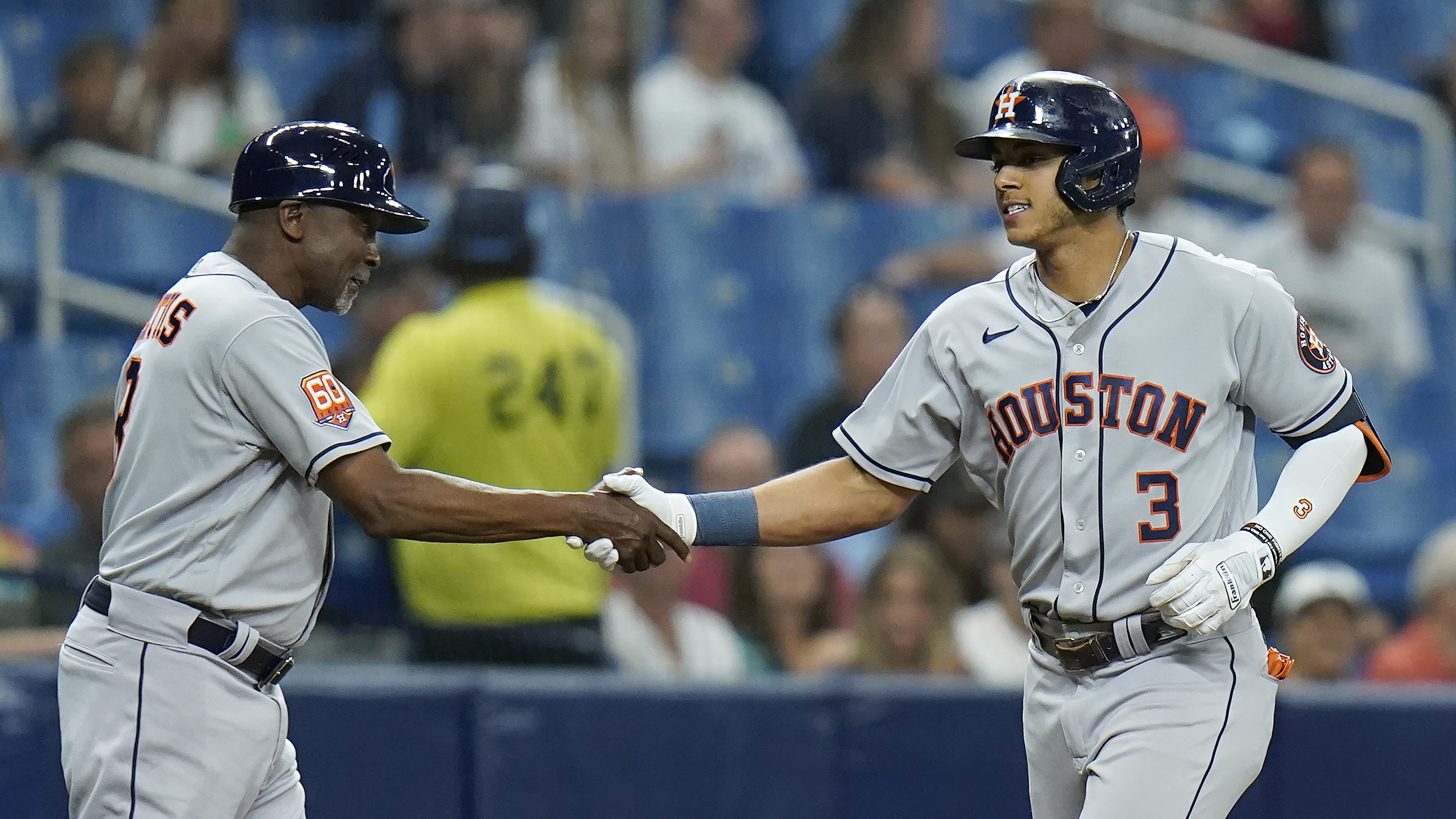 Rays' Shane McClanahan pulled vs Astros with neck tightness