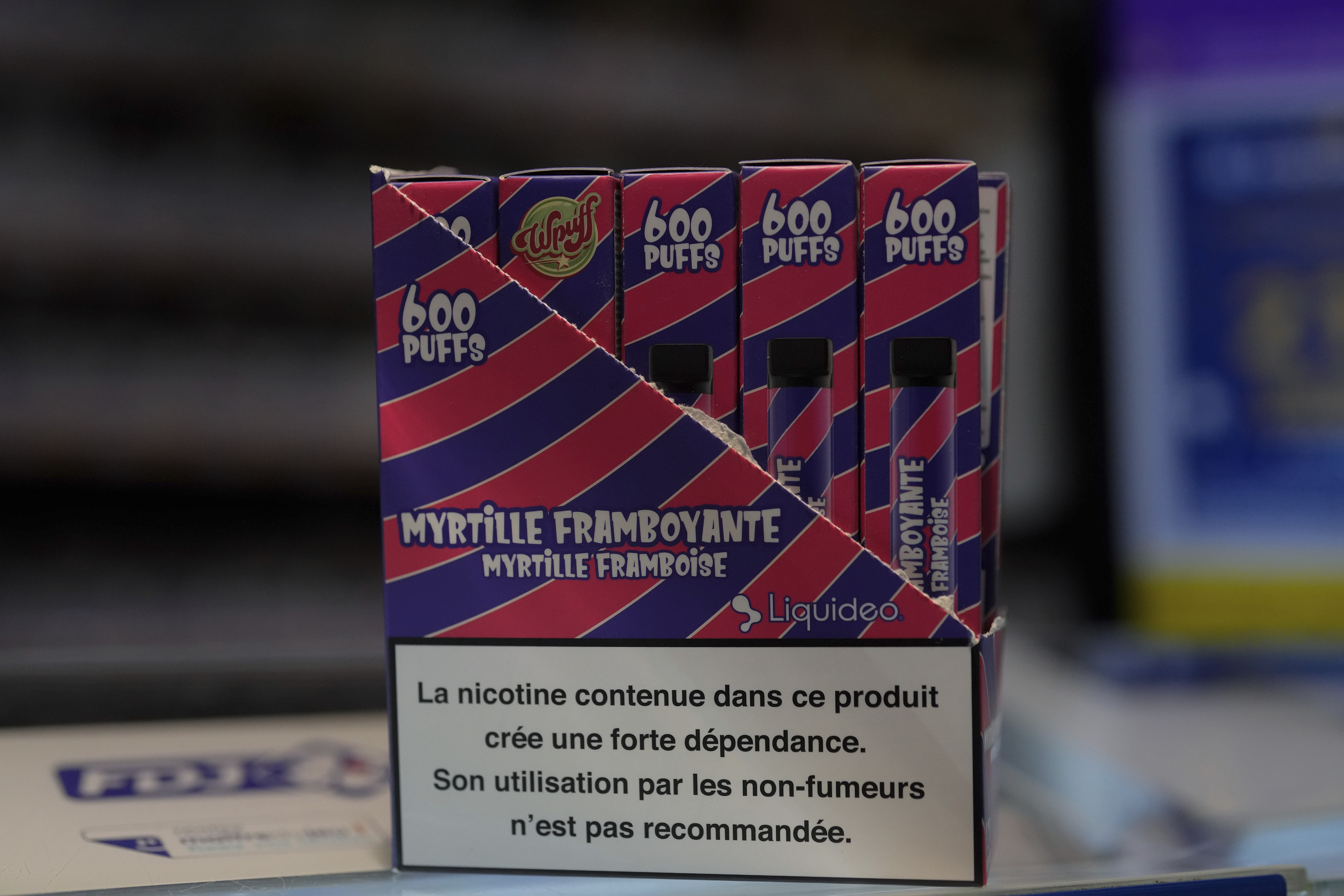 elfbar nachfüll pod läuft aus Loi cigarette électronique France juillet 2025 : arôme eliquide interdit,  public
