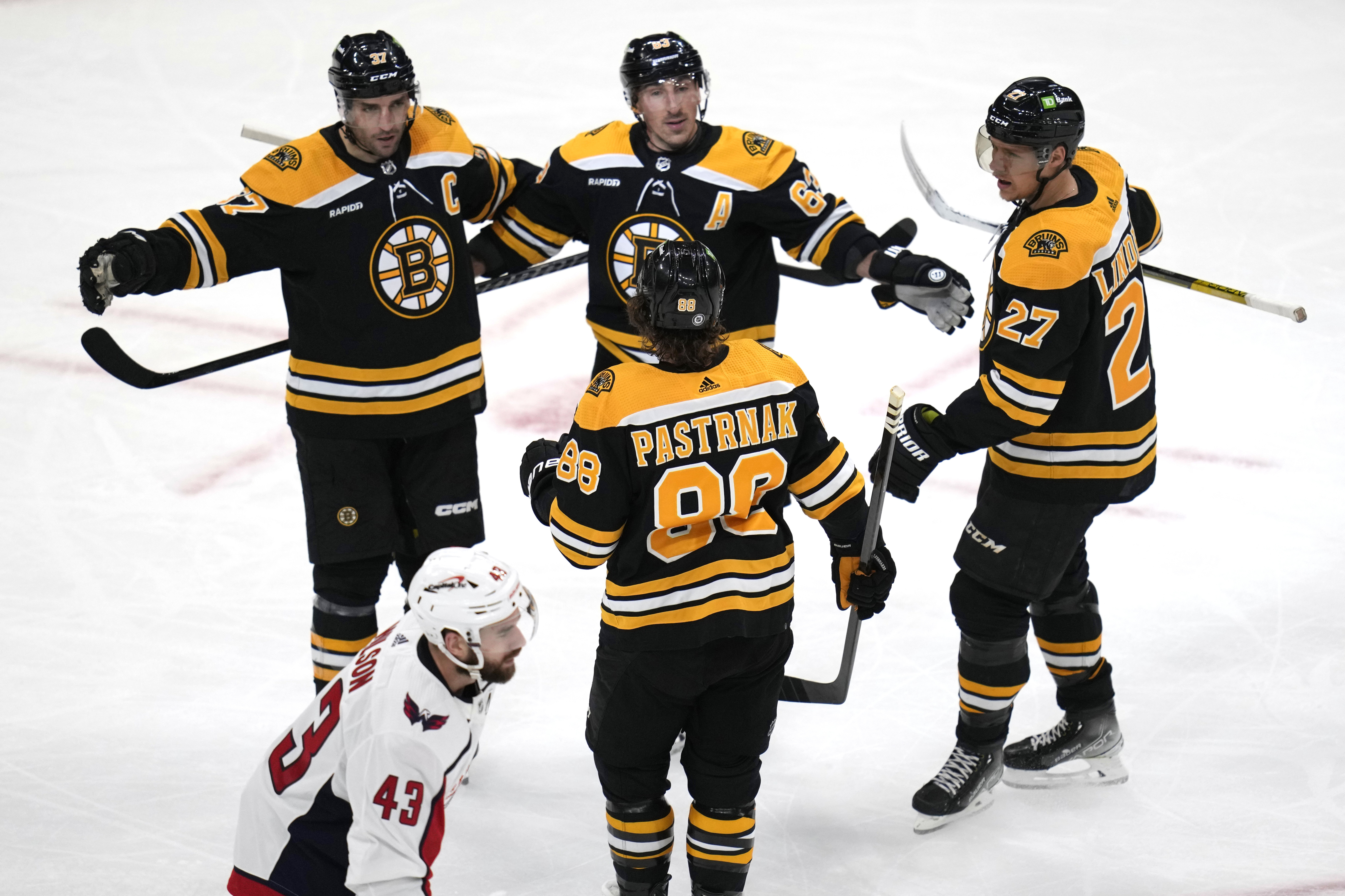 Bruins' Jake DeBrusk remains confident in Linus Ullmark