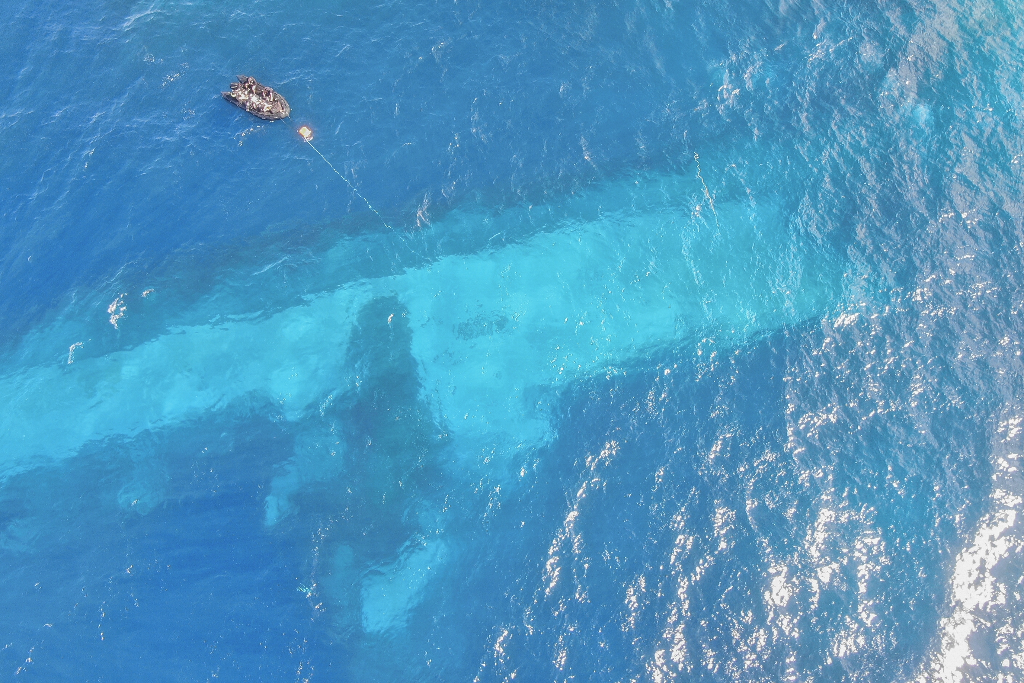 Crew mistakes caused the sinking of a New Zealand navy ship off