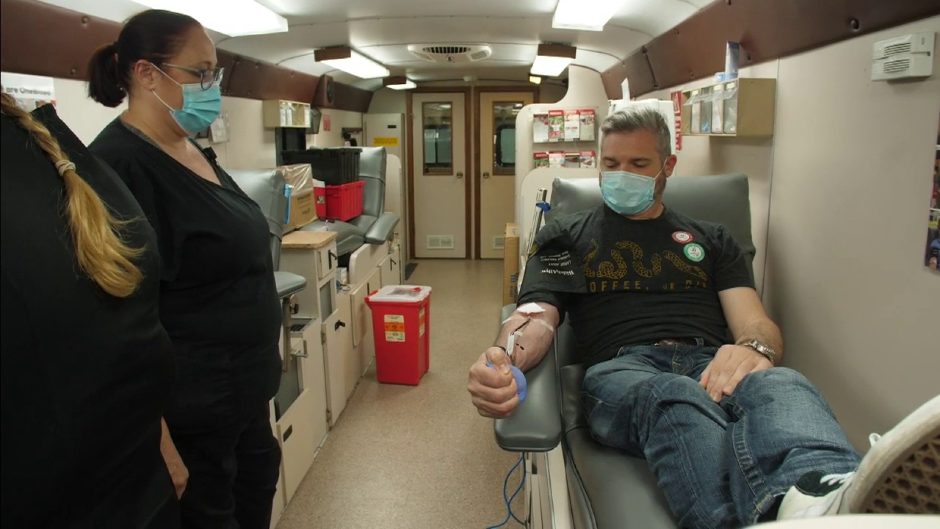 Red Cross declares national blood crisis; offers Super Bowl trip