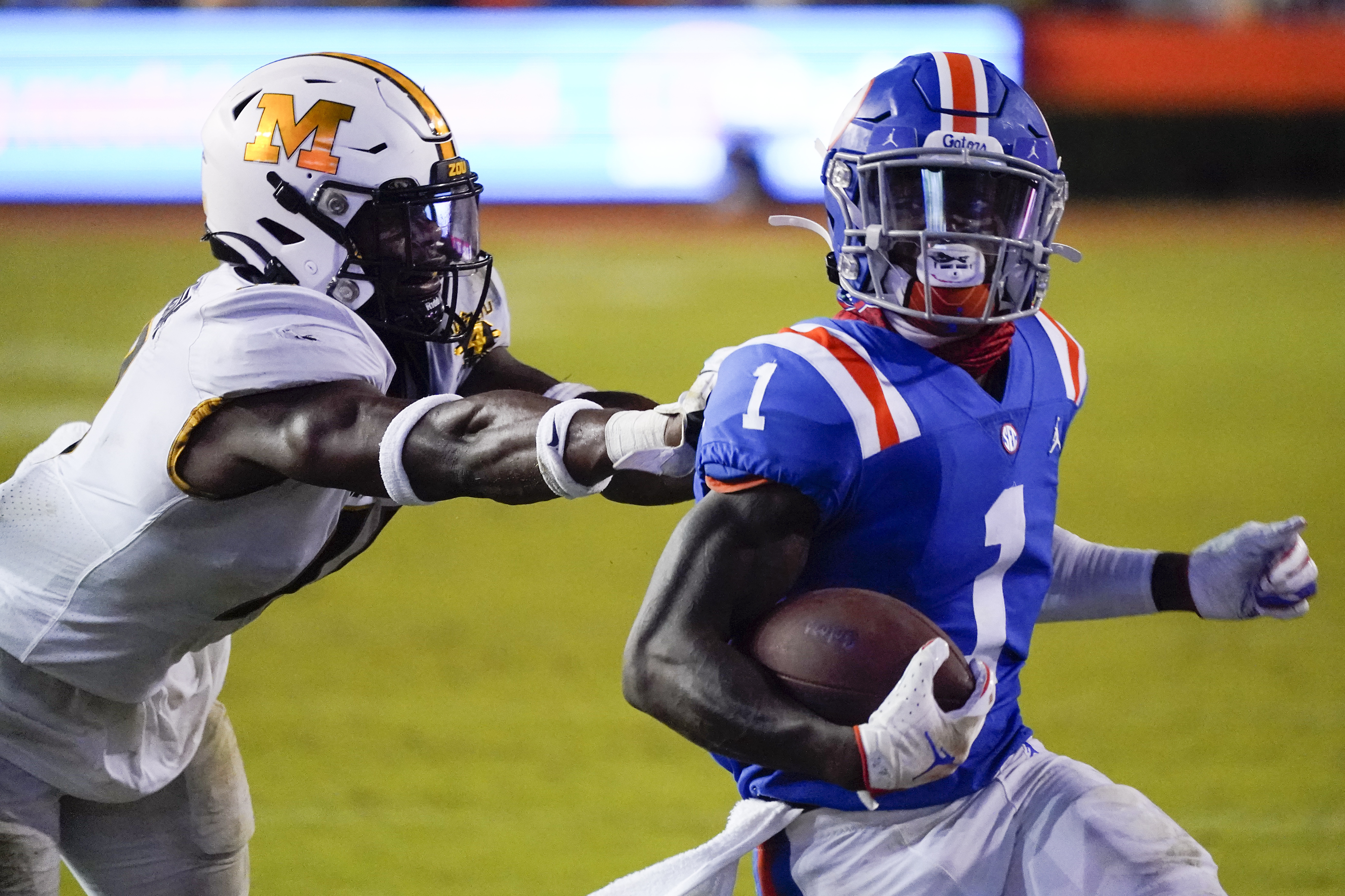 Trask, strong defense leads Florida over Missouri 23-6