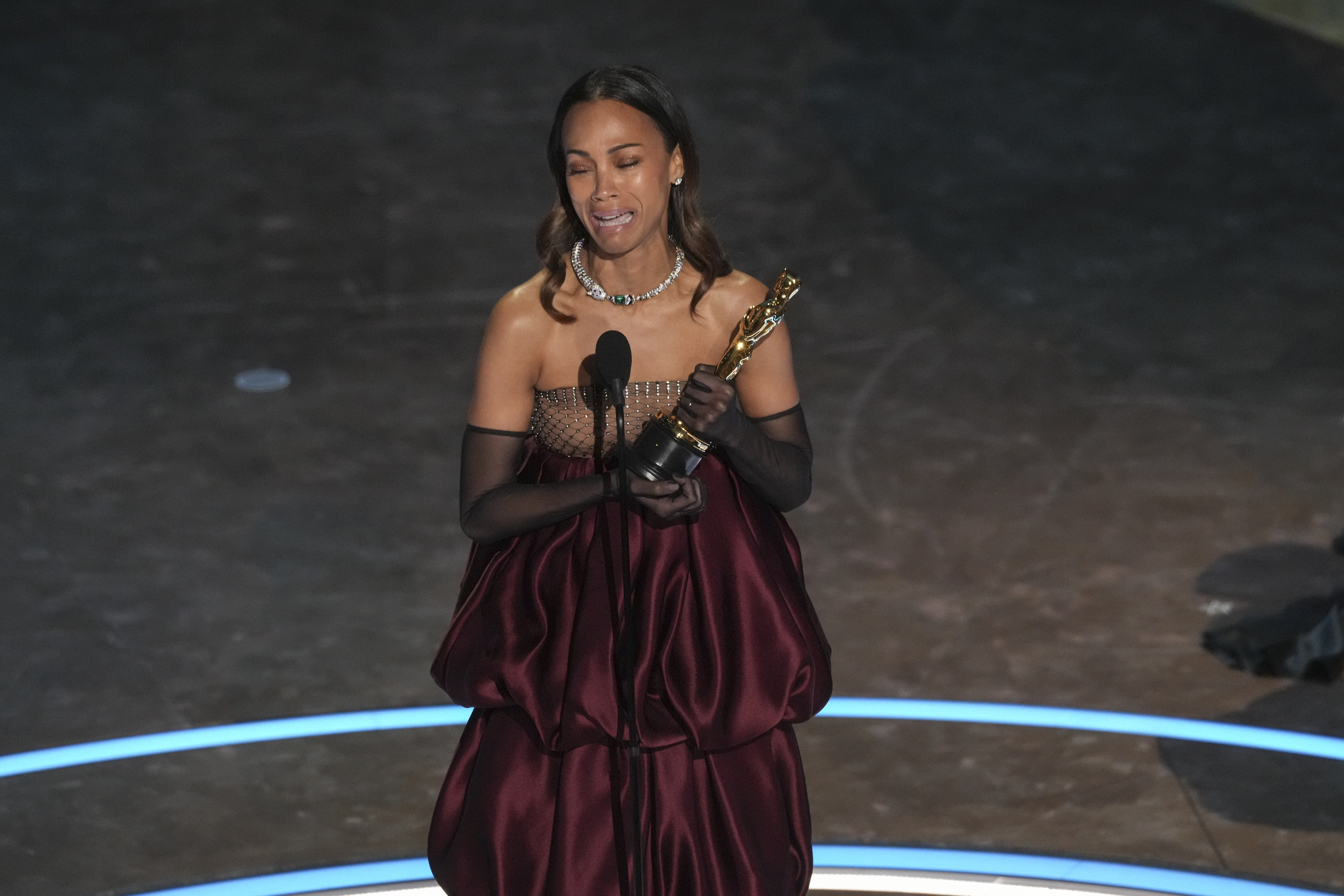 zoe saldana purple oscar dress Zoe Saldana's Saint Laurent Oscars 2025 Dress Dazzles With Tiers