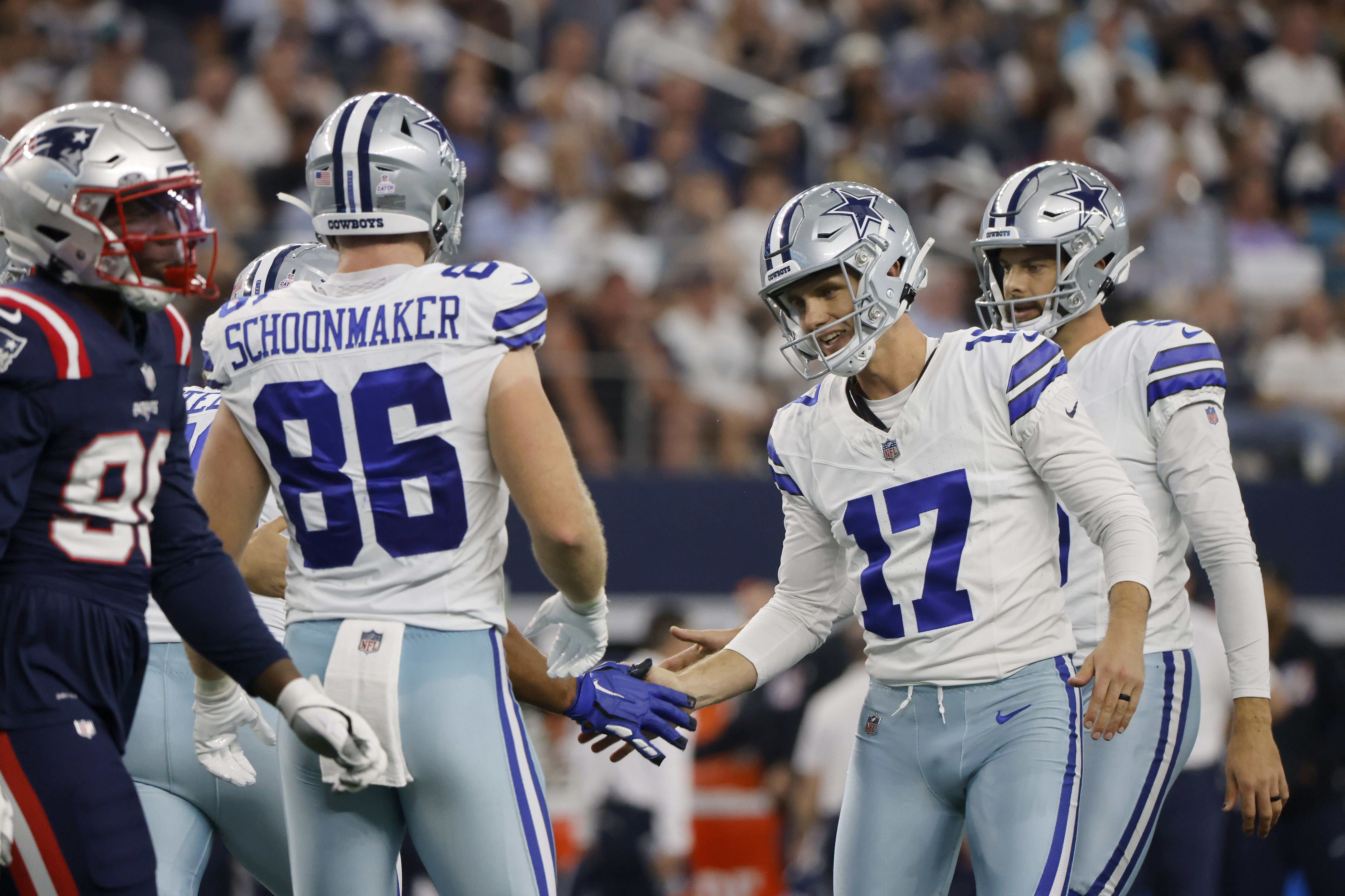 Cowboys camp photos: Hold the L! Leighton Vander Esch and Micah