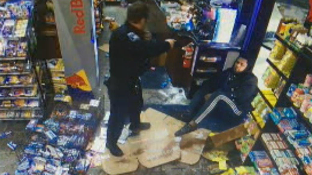 DRAMATIC VIDEO: Allegedly drunk Malik McDowell fights officer at Oakland  County gas station