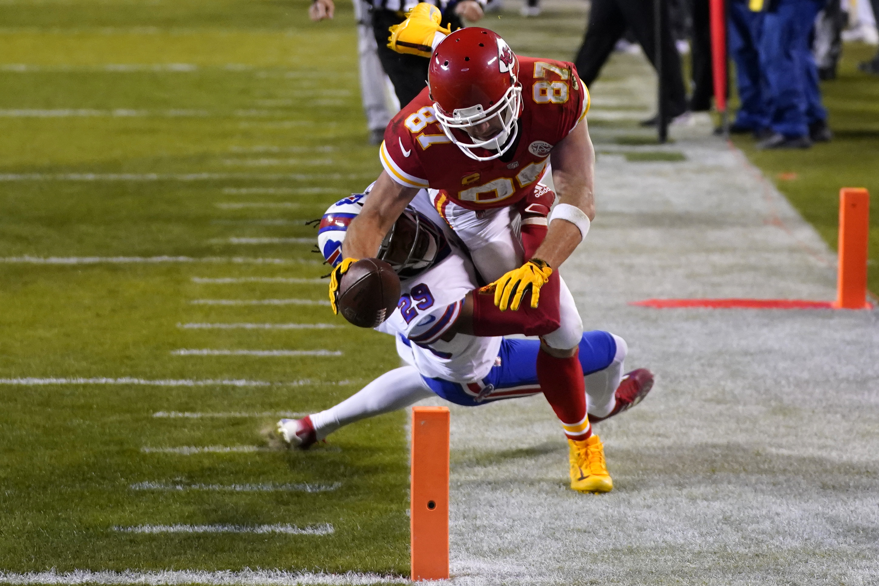 Reigning champion Chiefs dump Bills 38-24 in AFC title game - Washington  Times