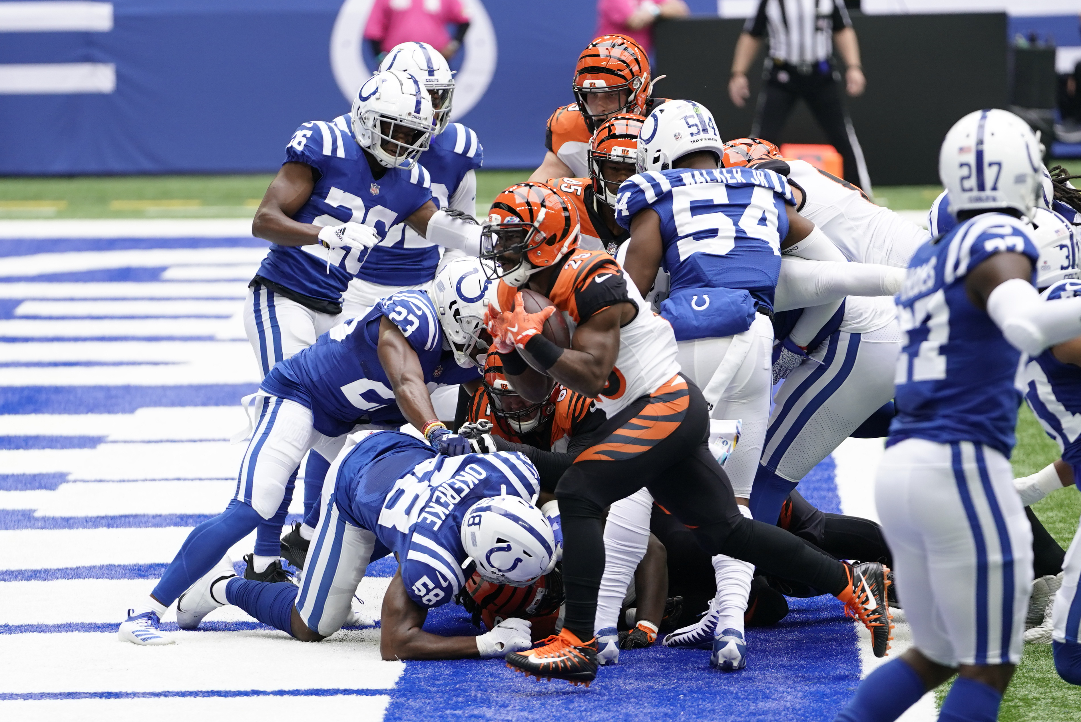 Rivers throw 3 TD passes as Colts rally past Burrow, Bengals 31-27