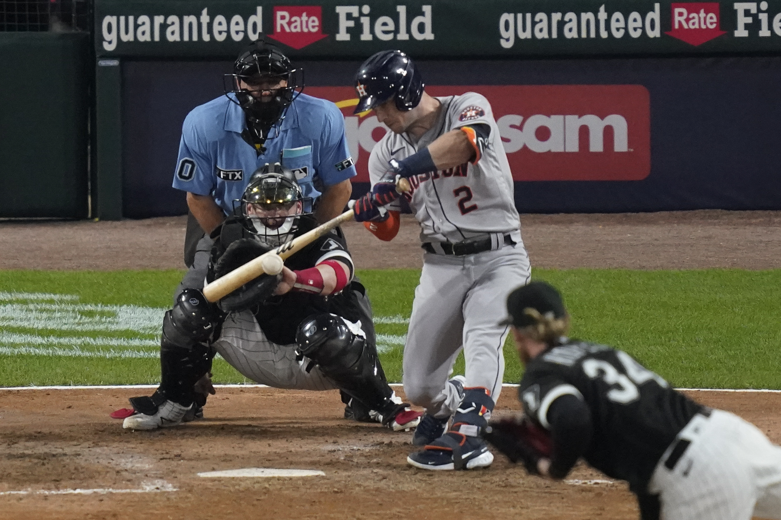 Astros Dismiss Sign-stealing Implications by Sox Pitcher, Chicago News