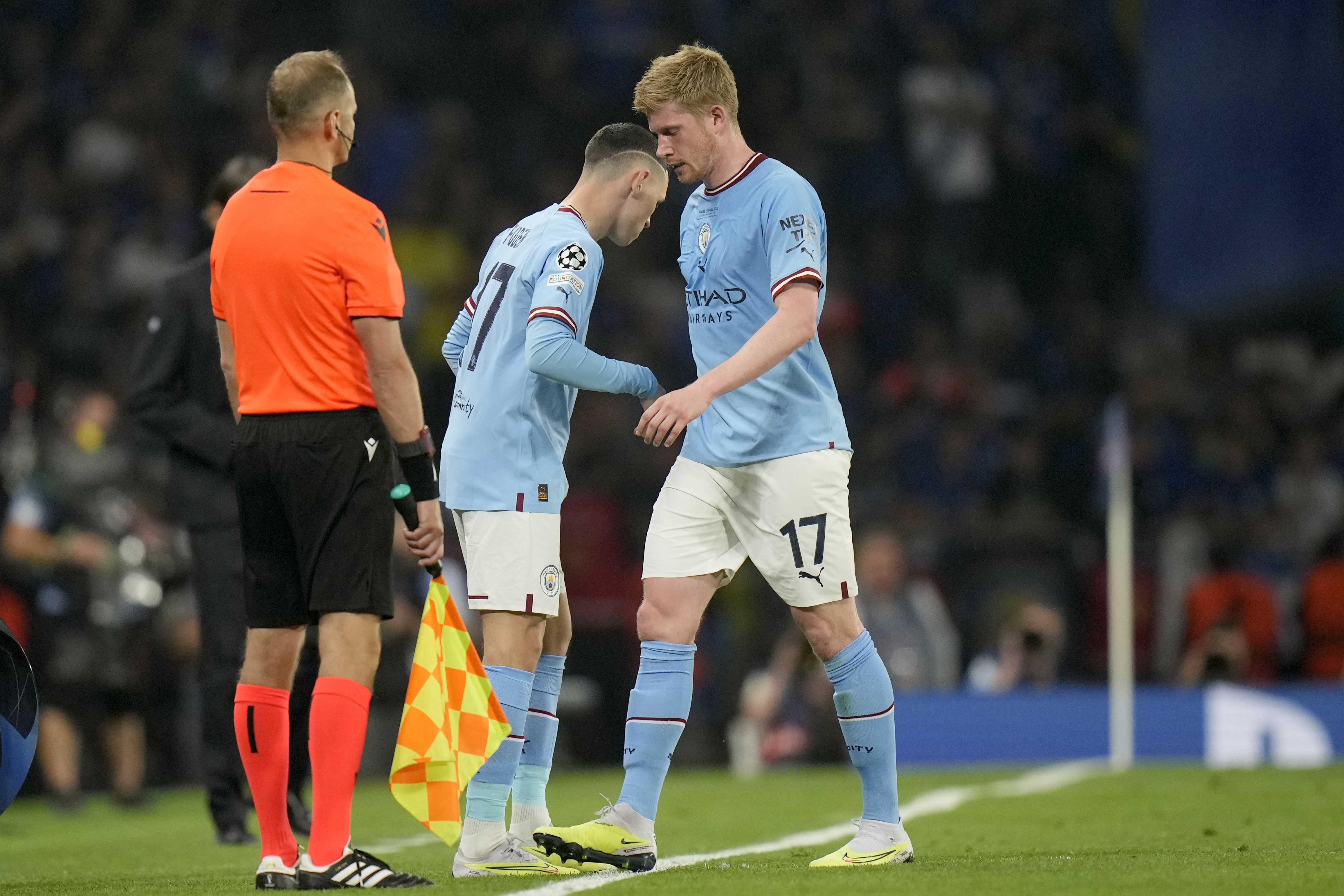 Man City's De Bruyne forced off again in a Champions League final