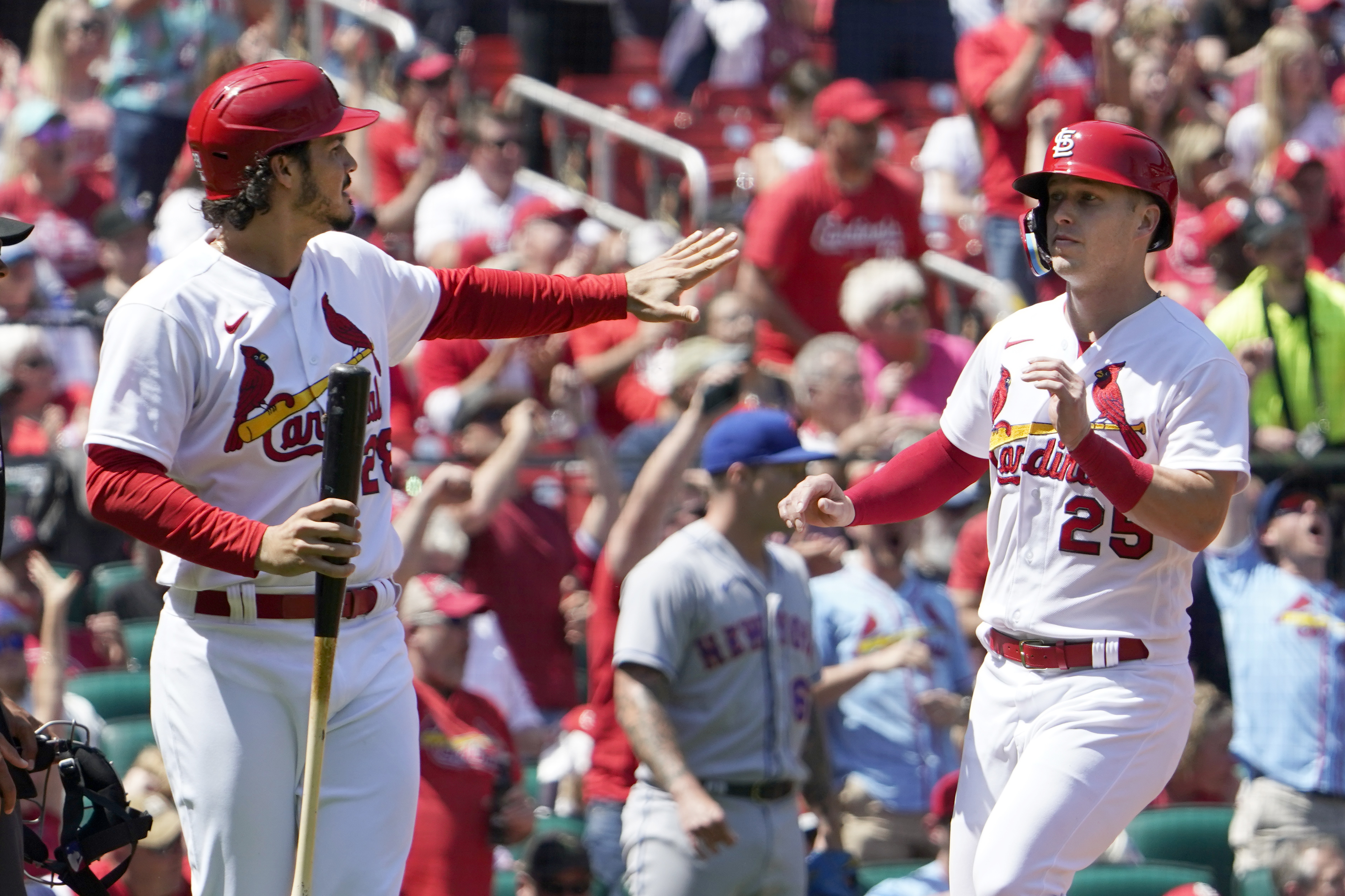 St. Louis Cardinals' Nolan Arenado buzzed by frustrated New York