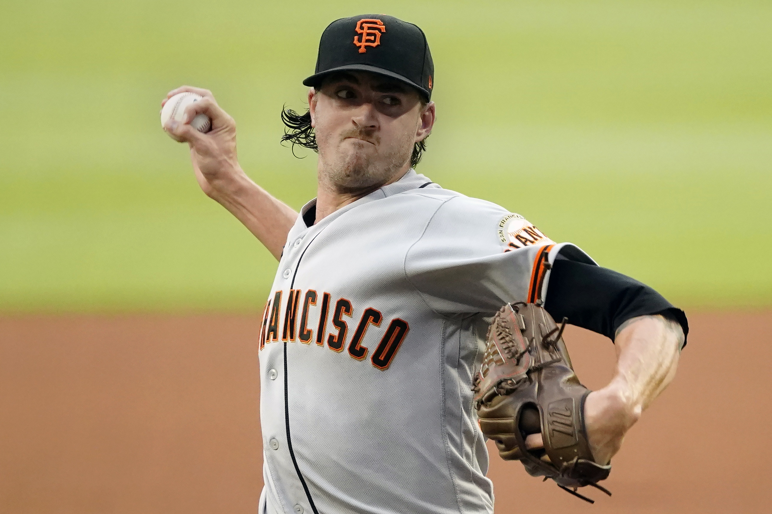 AP source: Blue Jays reach deal with pitcher Kevin Gausman