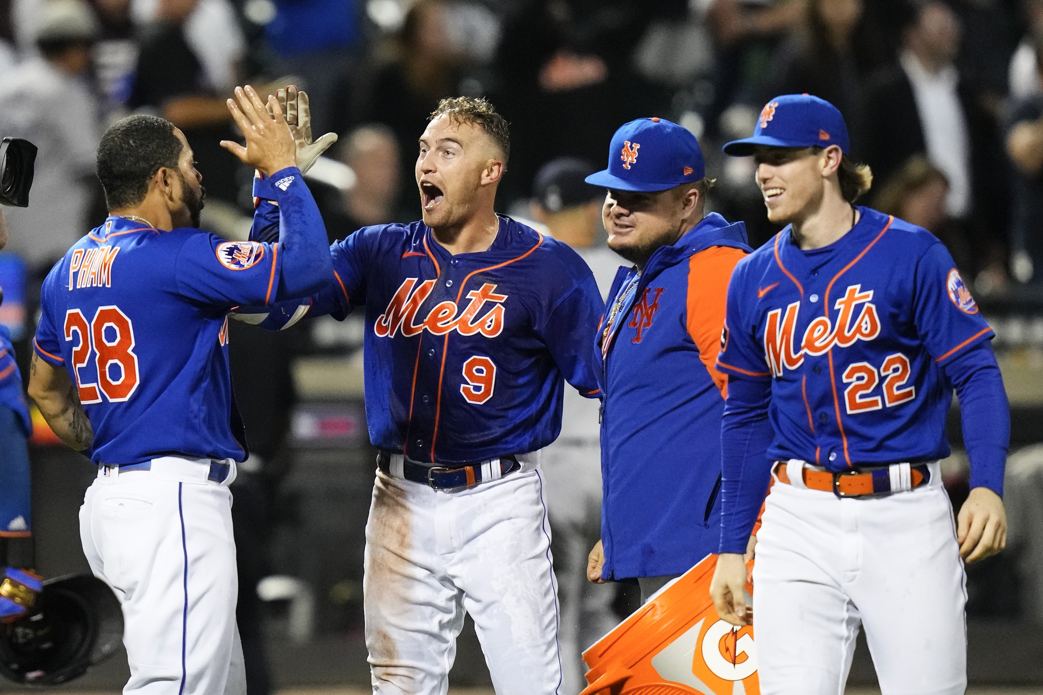 SNY Mets on X: New York Mets to have an RBI in 10 straight games