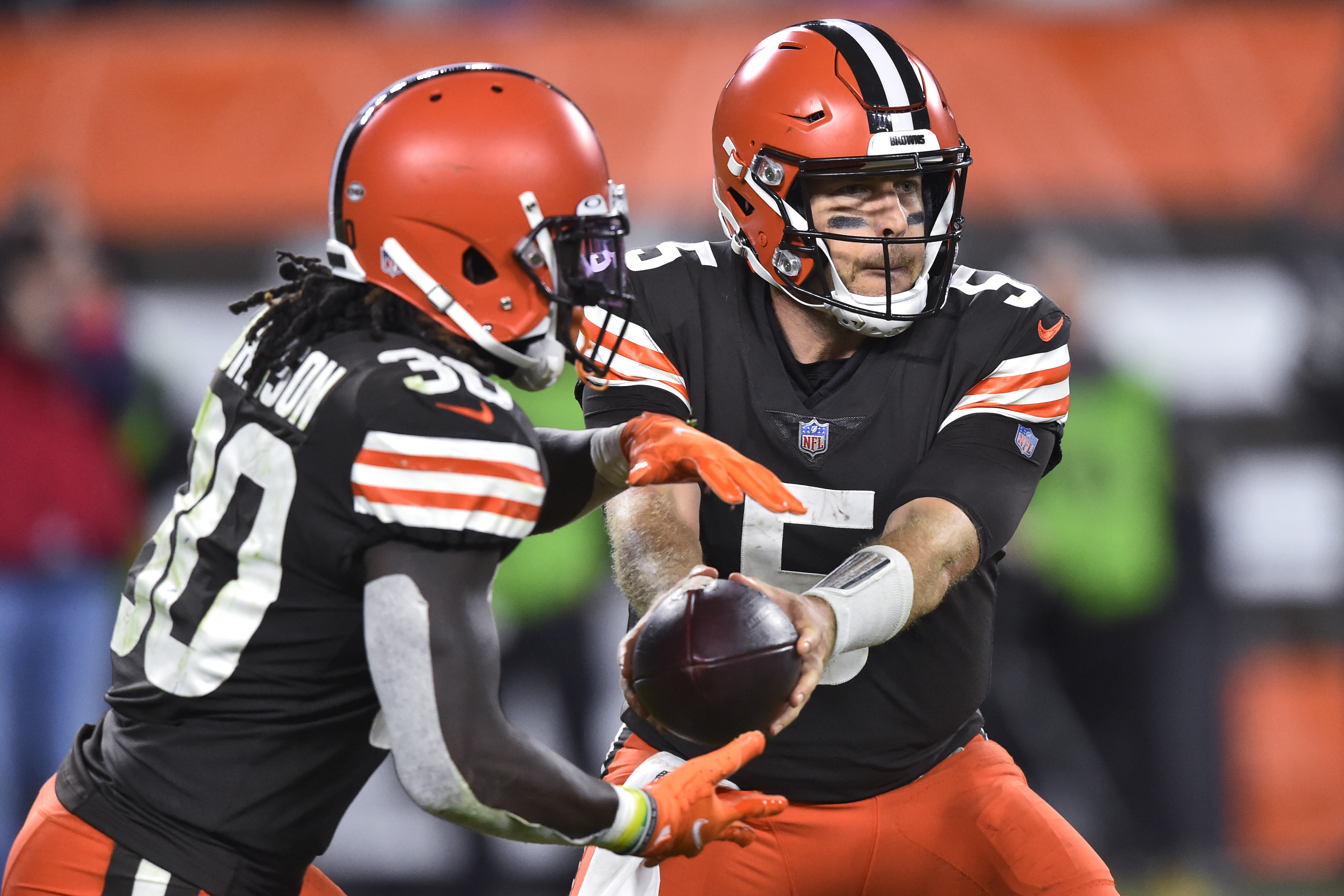 Broncos vs. Browns Scoreboard: Join the Conversation & Watch the Game on NFL  Network or Fox! 