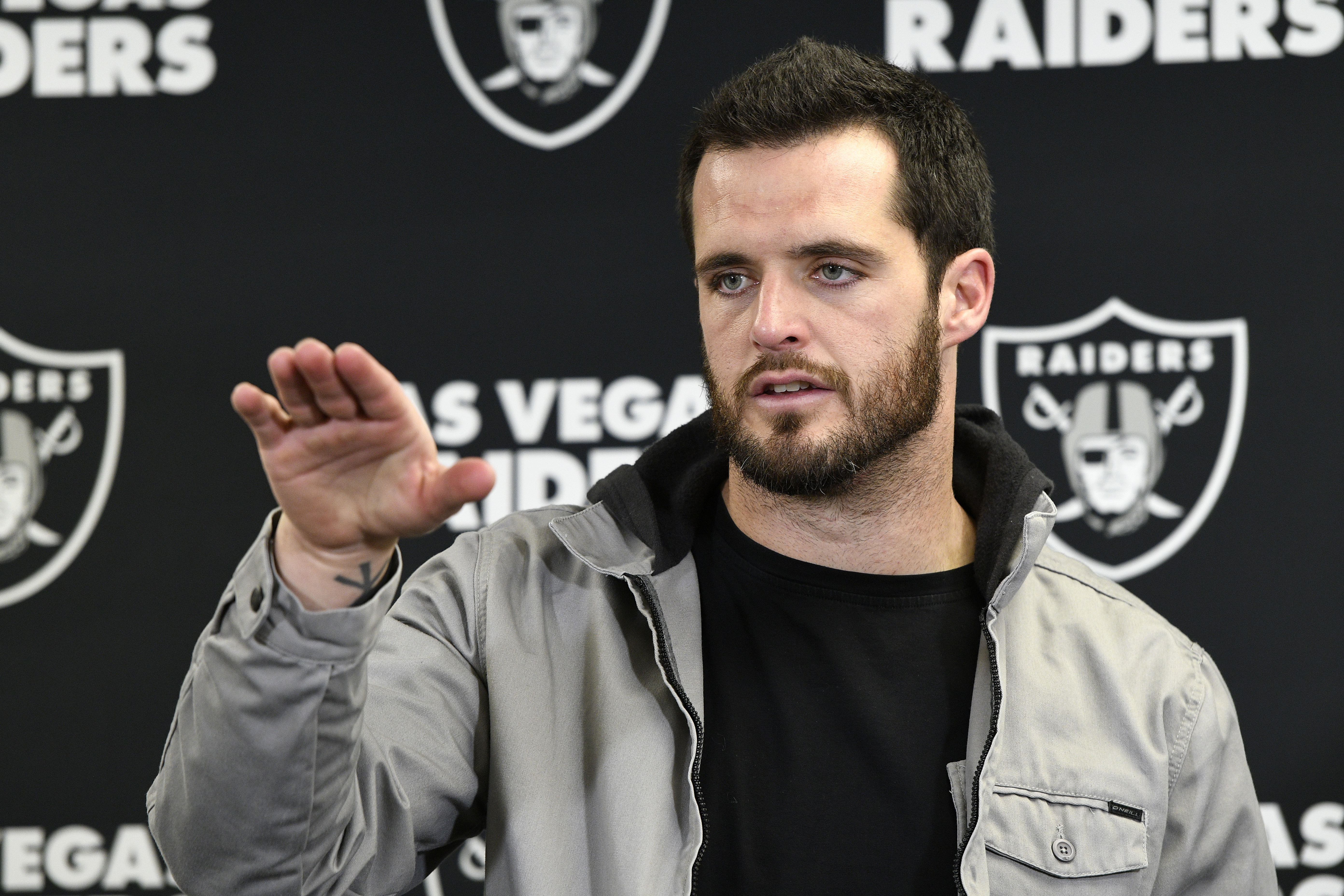 Derek Carr rips Las Vegas Raiders after signing with New Orleans Saints