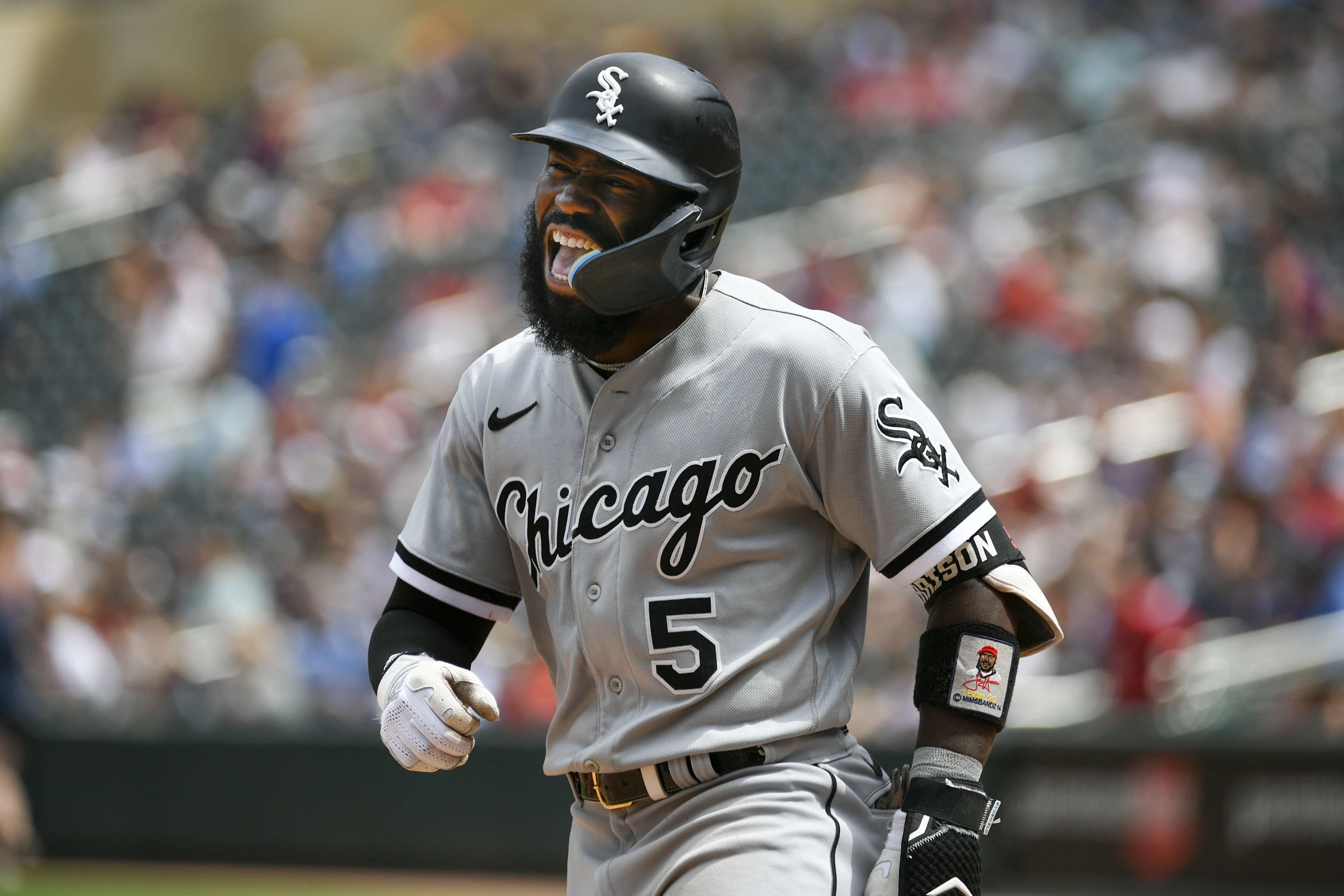 White Sox' Andrew Vaughn talks about how Johnny Cueto's comments
