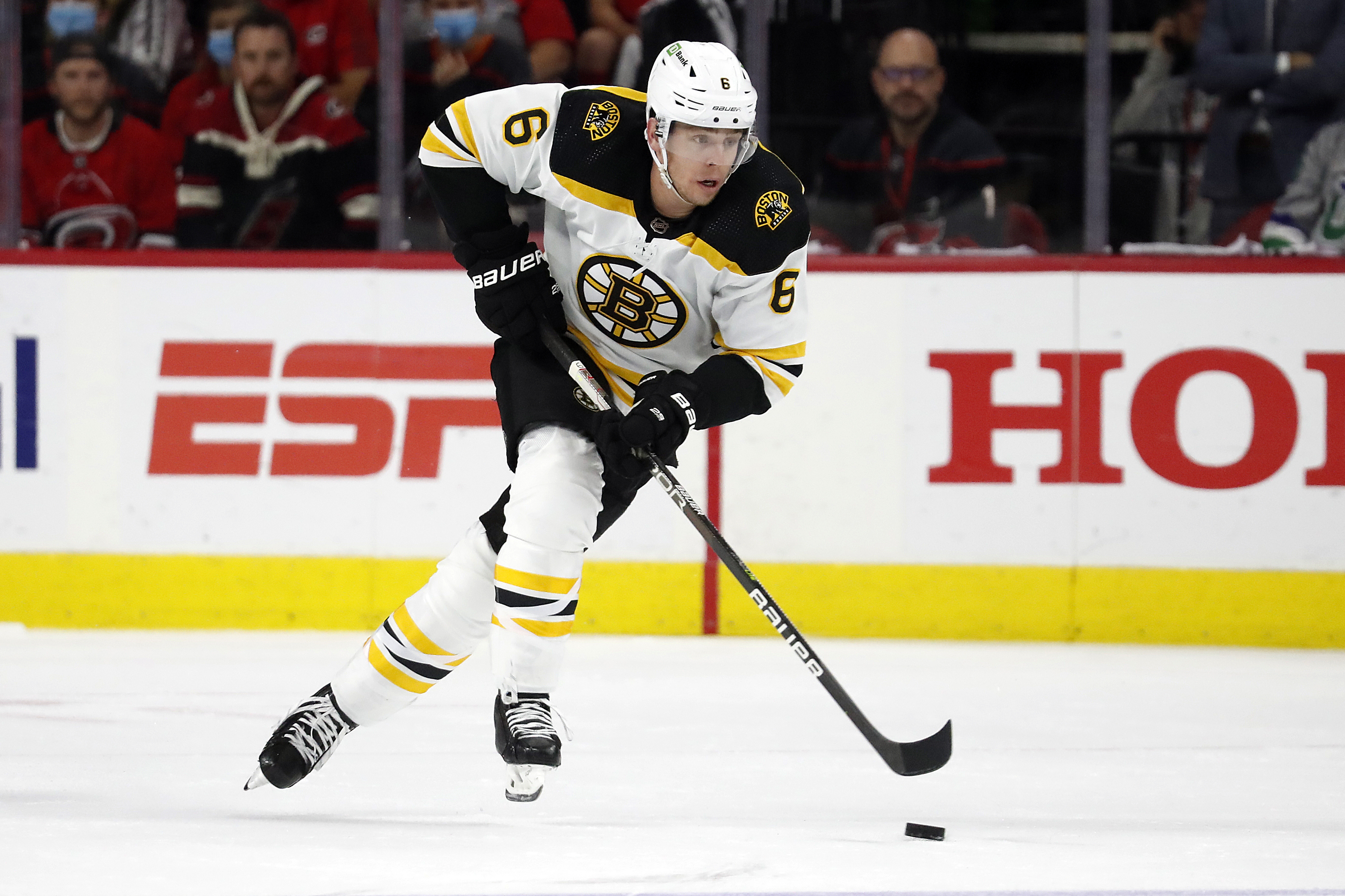 Boston Bruins Sign Morgan Geekie to 2-Year Contract