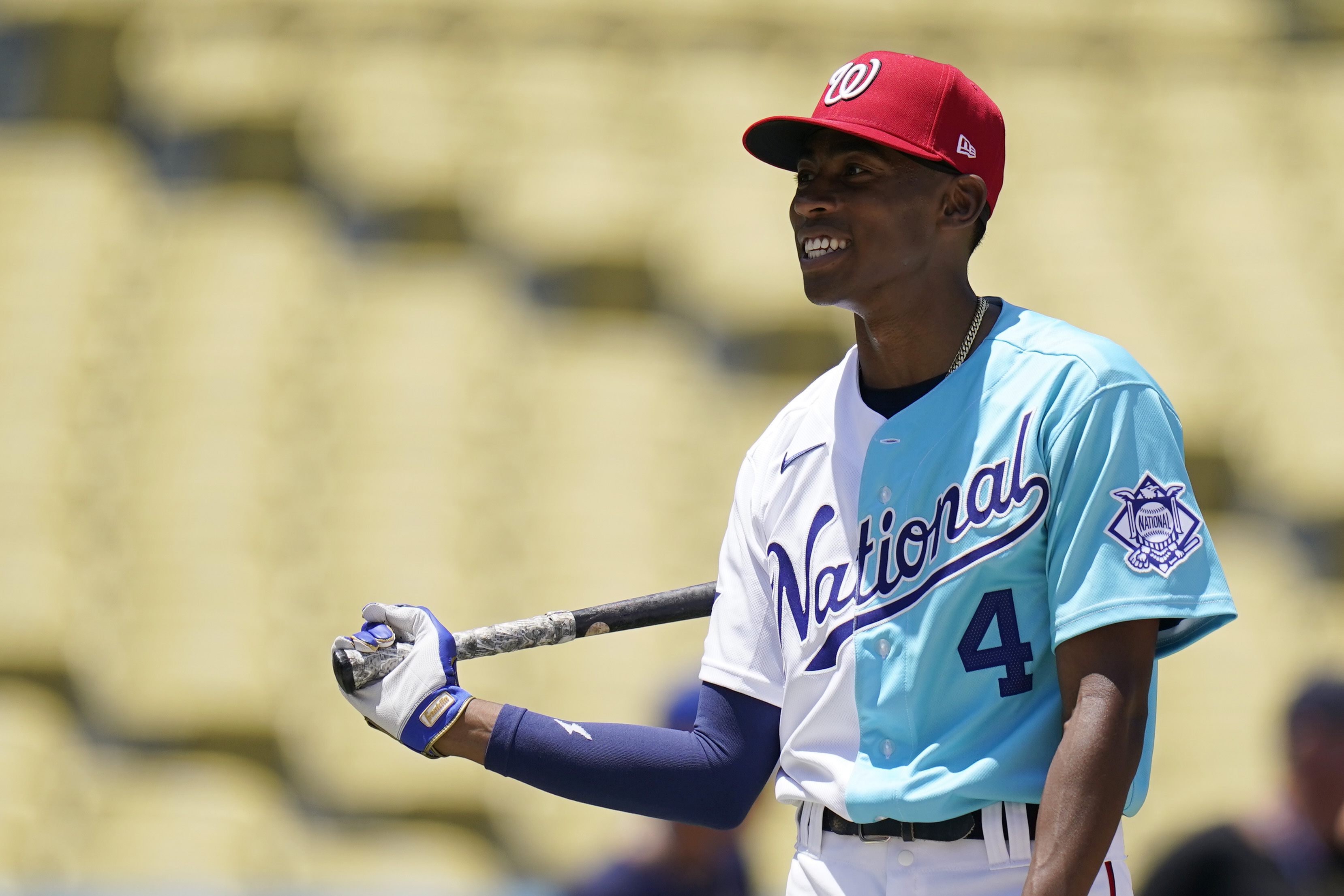 Dusty Baker 'proud' of son Darren for All-Star Futures Game