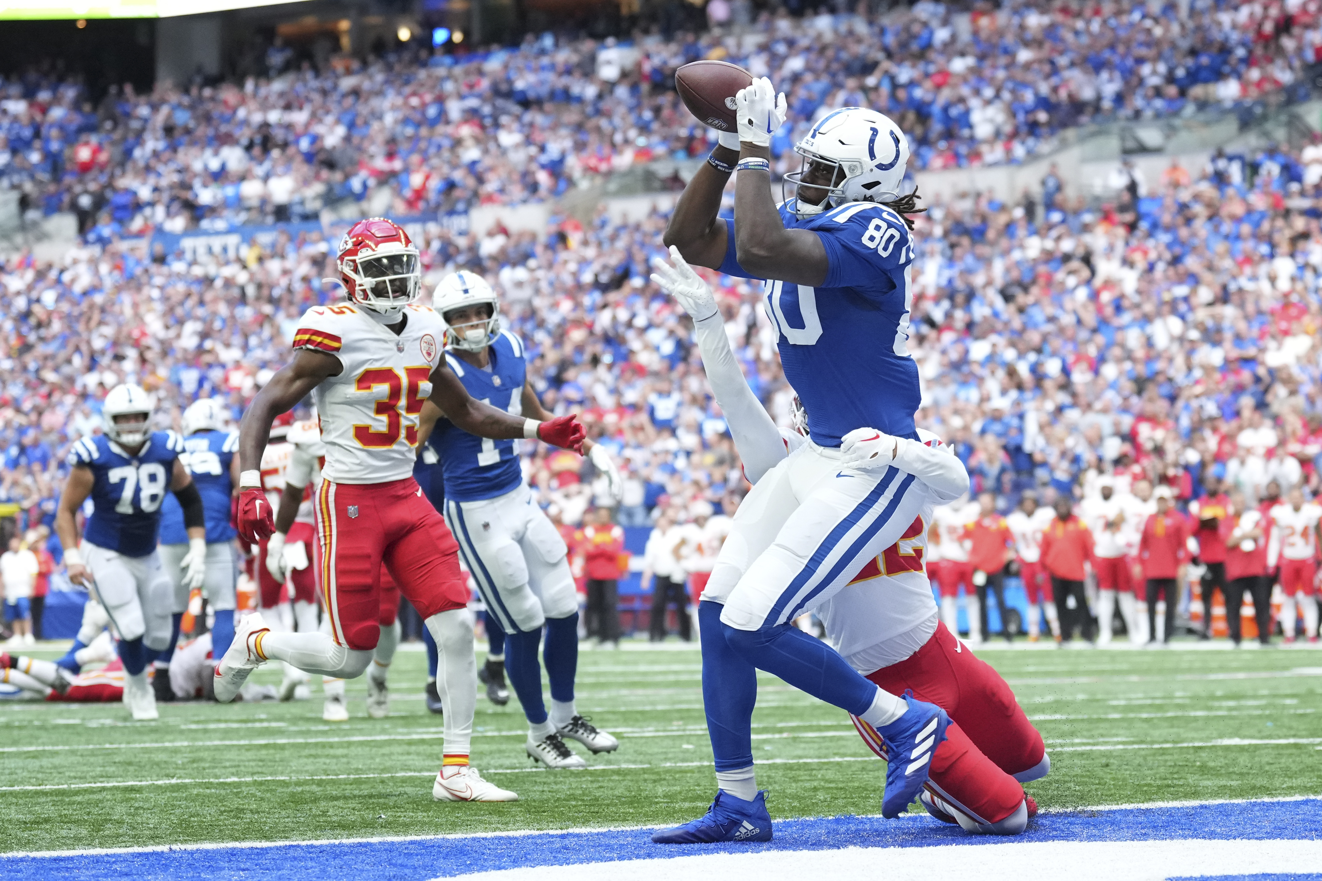 Chiefs release kicker Matt Ammendola after he missed field goal and extra  point during 3-point loss to Colts