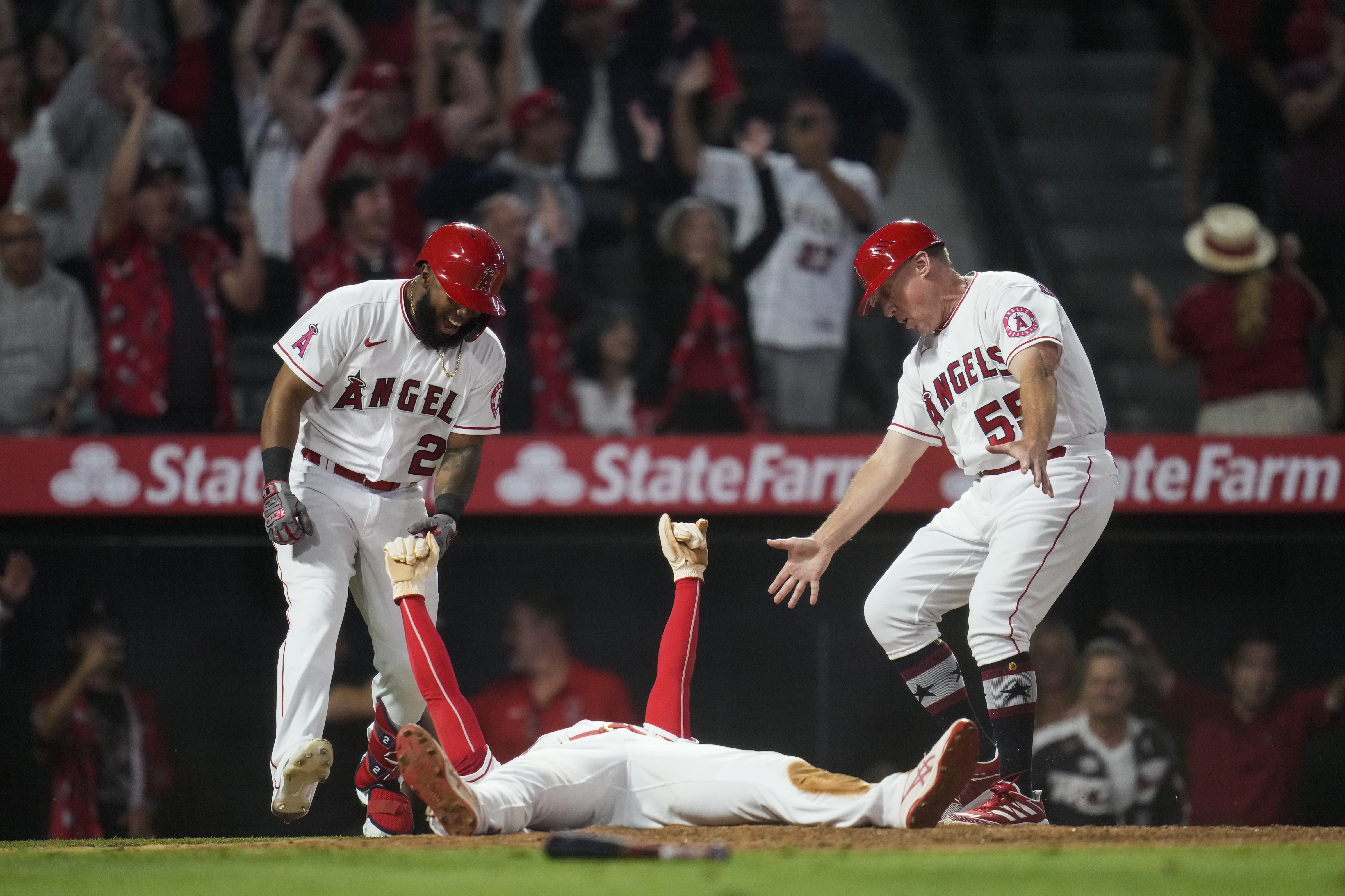 Los Angeles Angels Players Returning from Injury: Griffin Canning, Anthony  Rendon, Jared Walsh 
