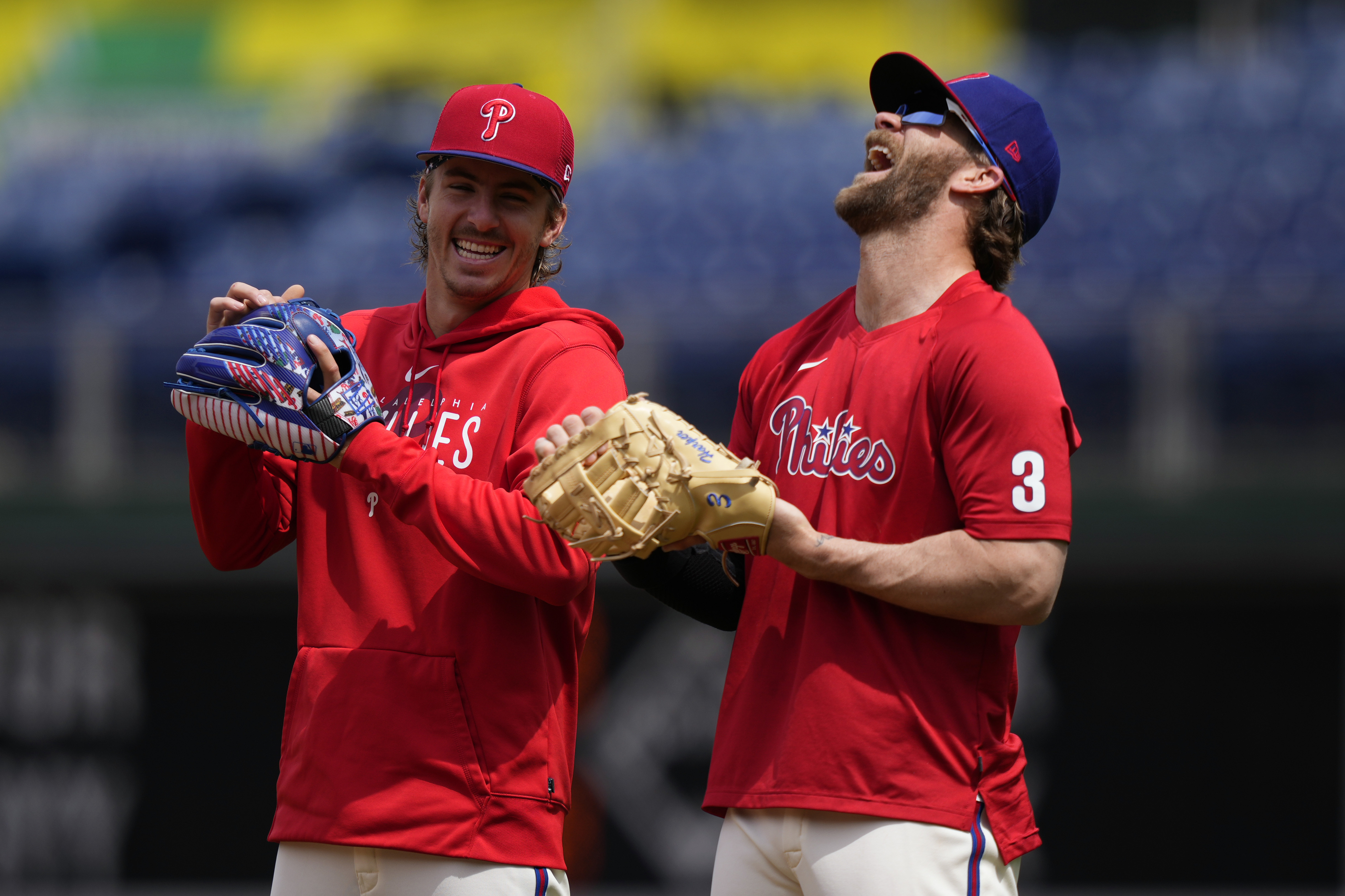 Phillies remain cautiously optimistic Harper hits May return