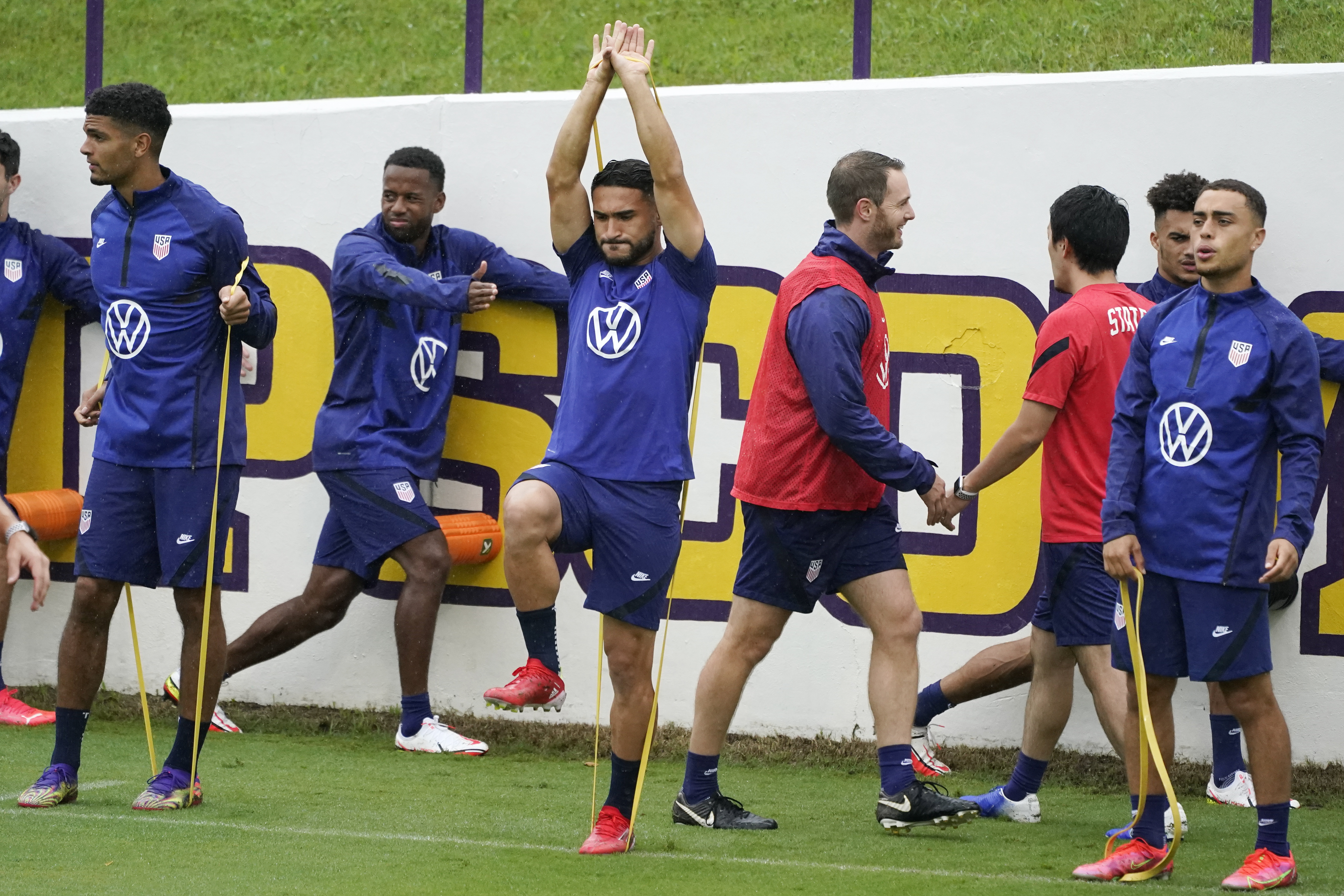 Tyler Adams, Weston McKennie lead USMNT in World Cup qualifying at El  Salvador