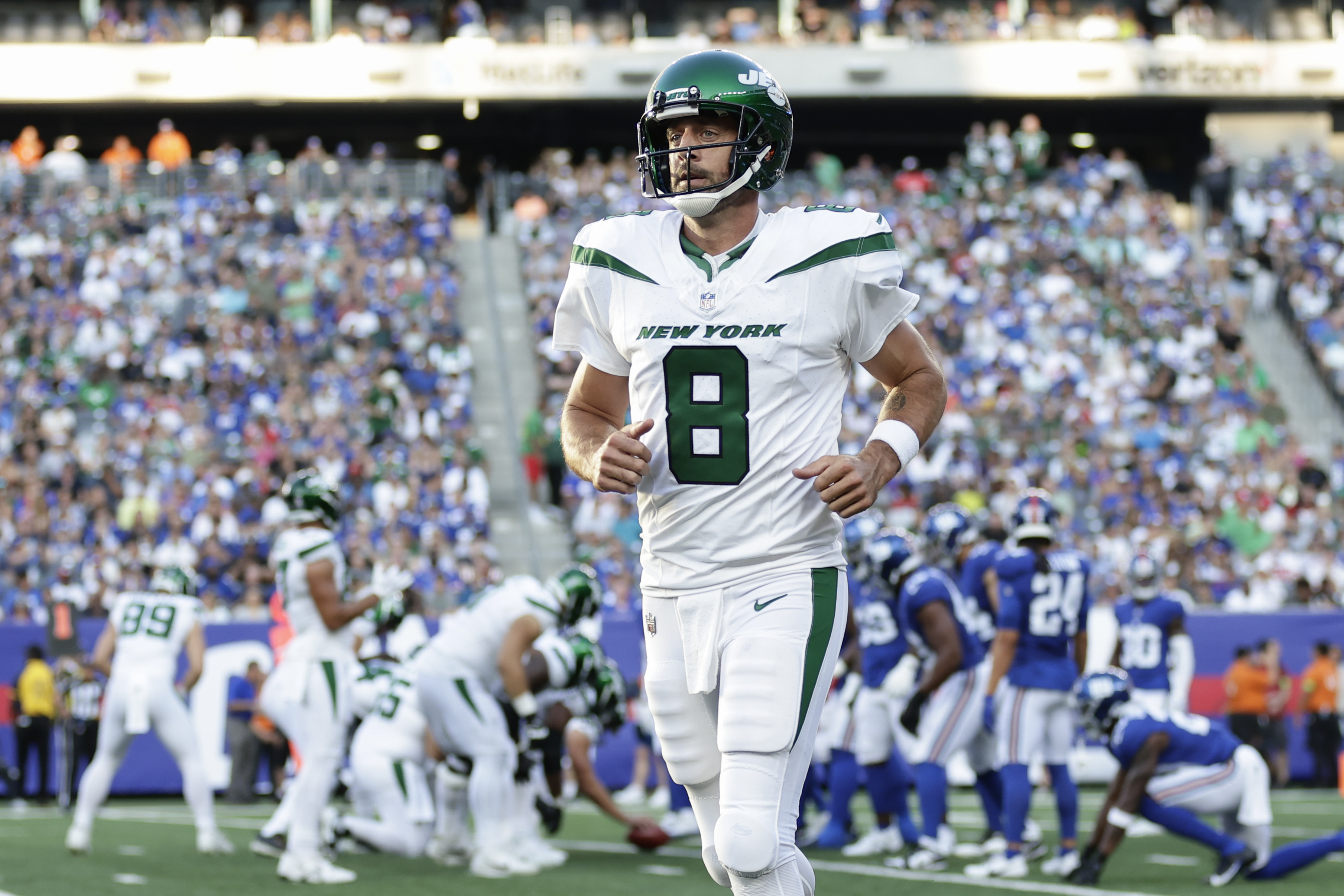 New York, USA. August 8, 2019, East Rutherford, New Jersey, USA: New York  Giants quarterback Daniel Jones (8) warms up prior to a preseason game  between the New York Jets and the