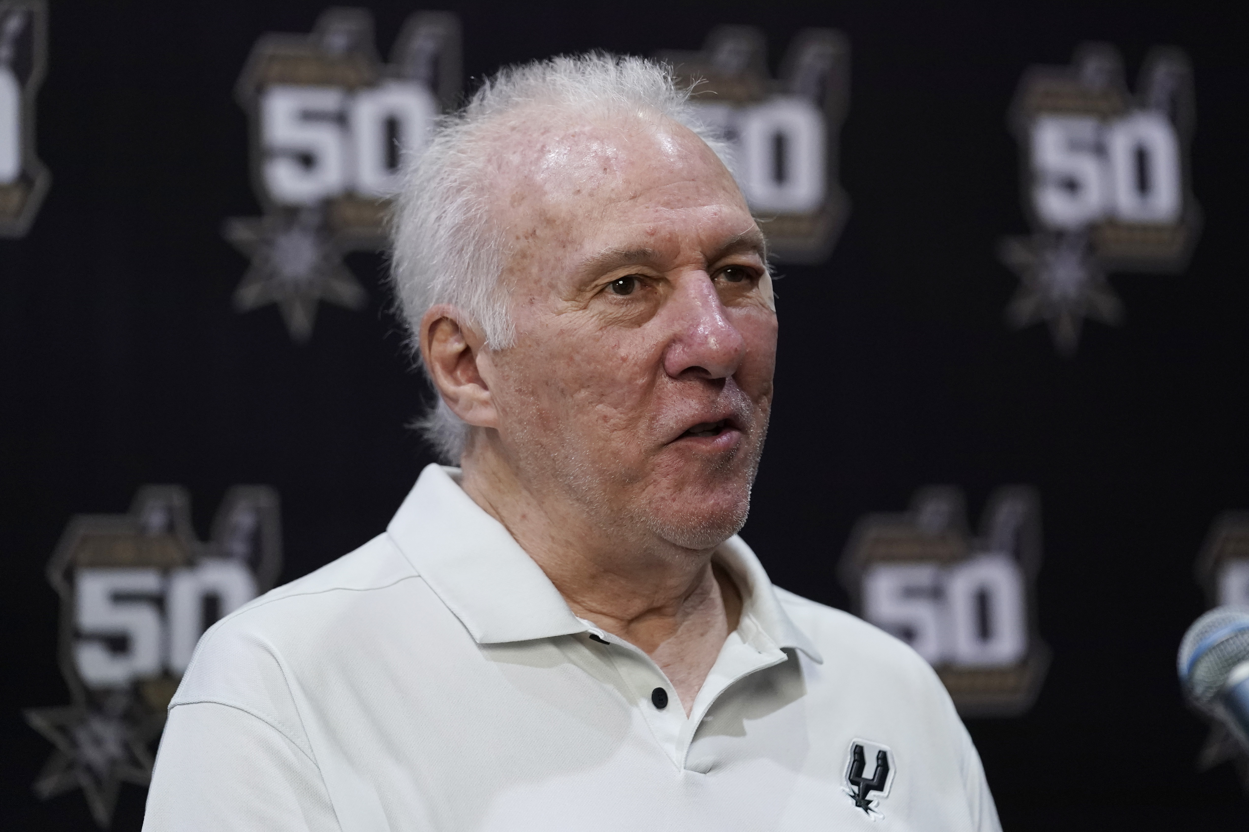 Popovich ready for Spurs move to 'unbelievable building