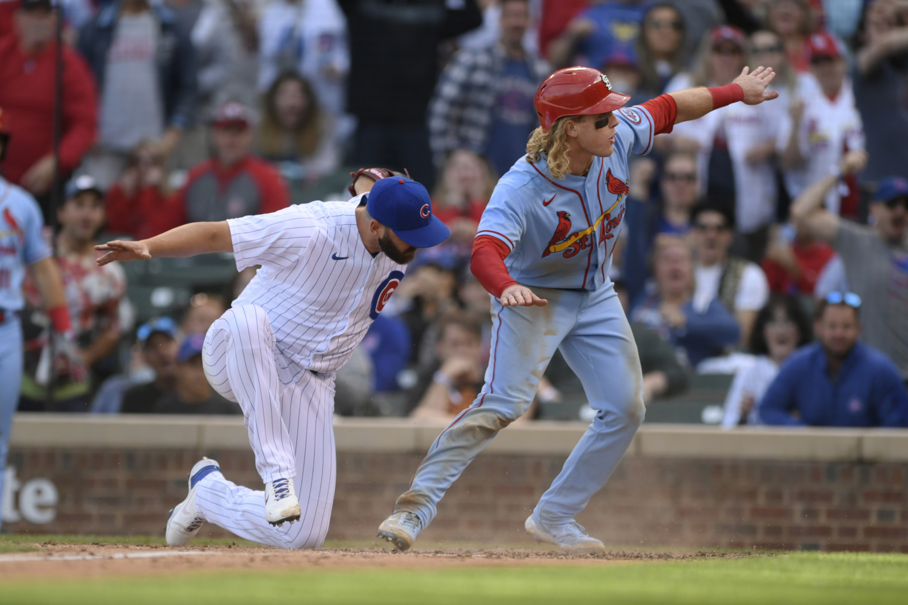 David Bote wins Cubs' second-base job; Nico Hoerner optioned to