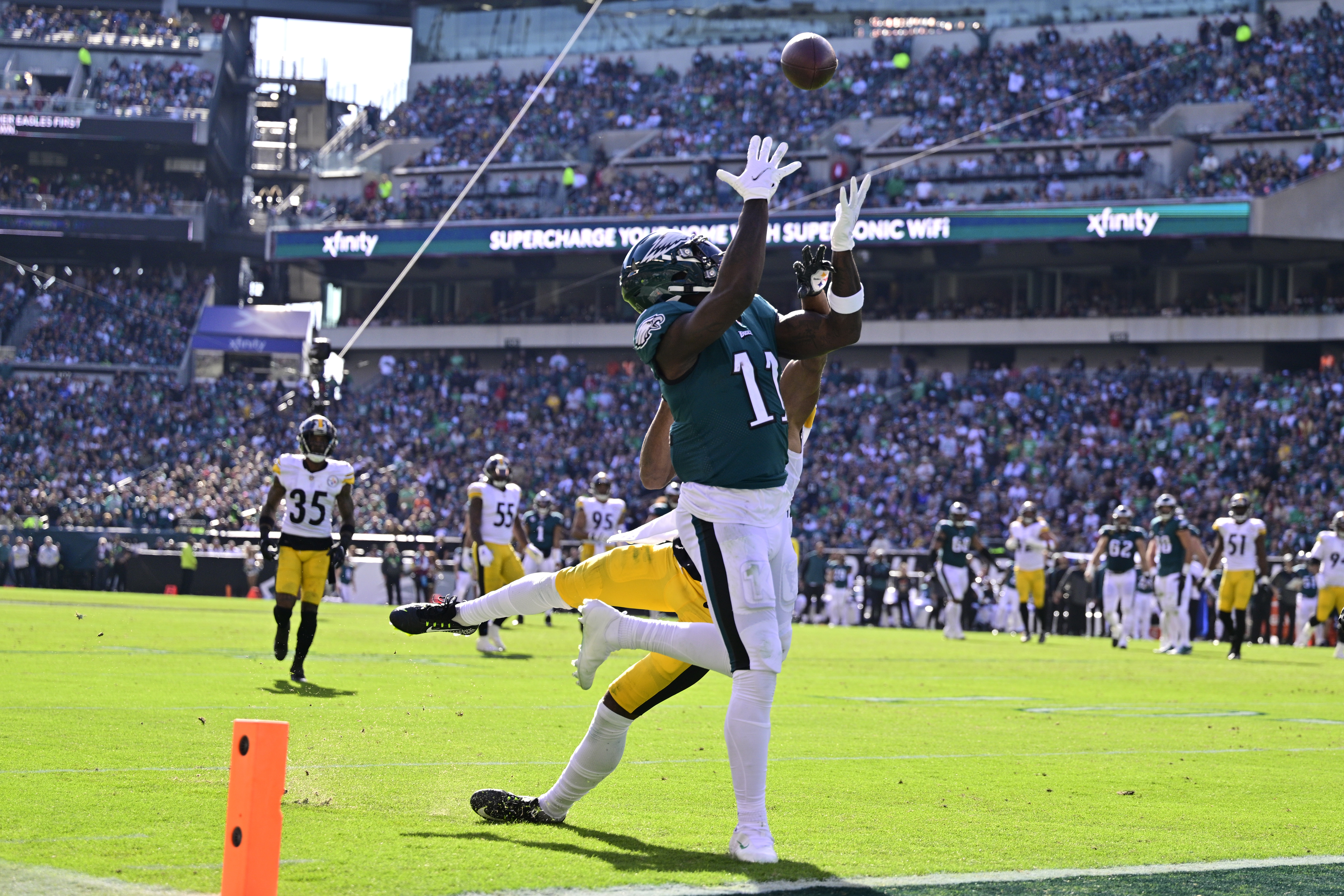 Derek Watt of the Pittsburgh Steelers celebrates a touchdown with