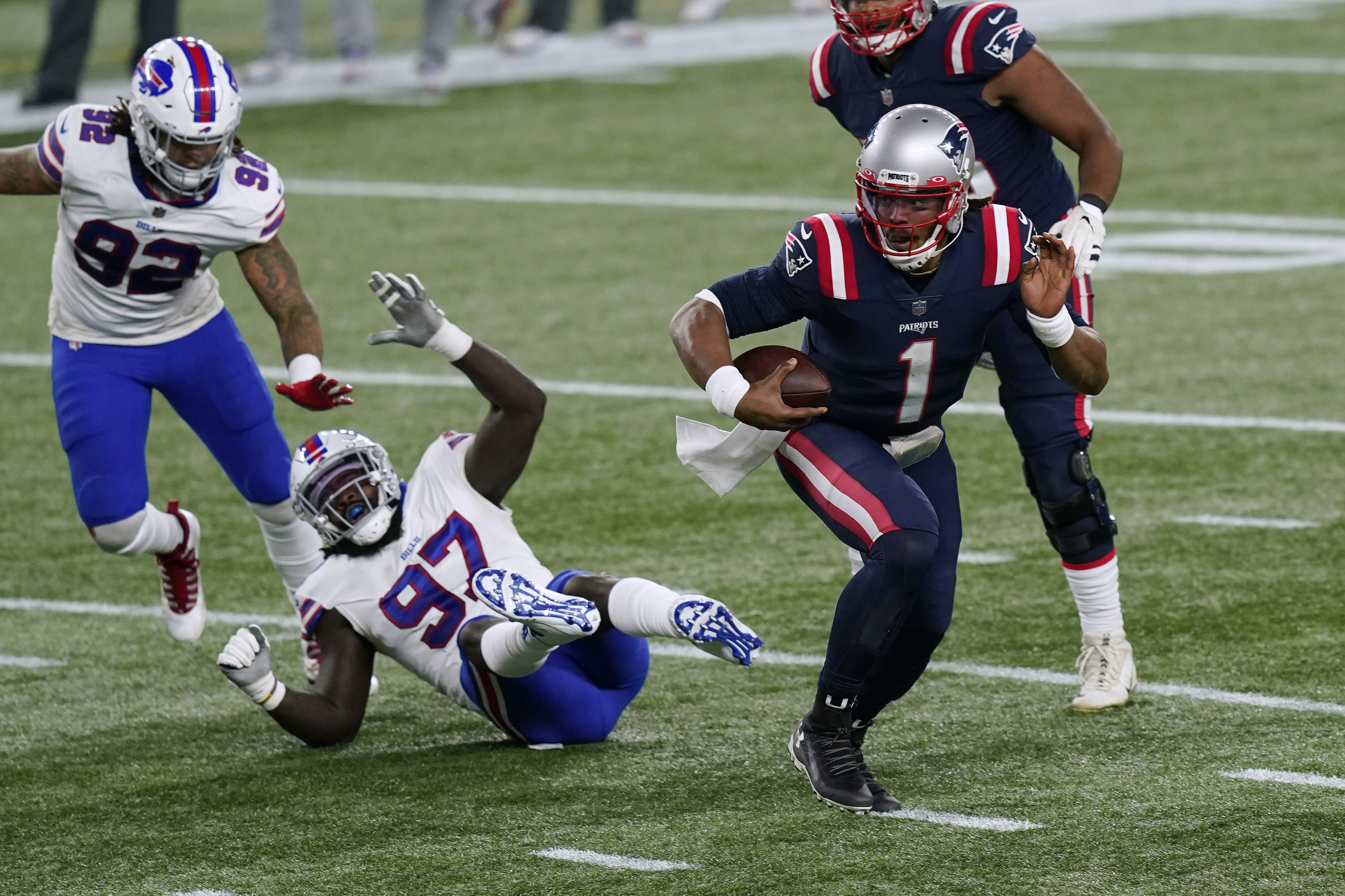 The Game Story: Bills earn 1st sweep of Patriots since '99 with 38-9 win 