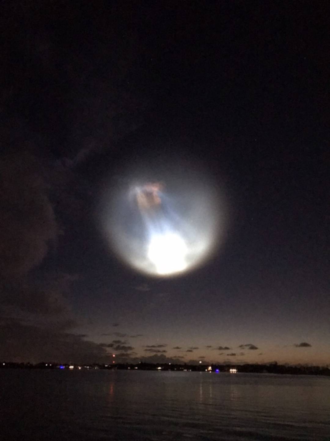 Epic photo shows spaceship-like cloud over the Stanley Hotel