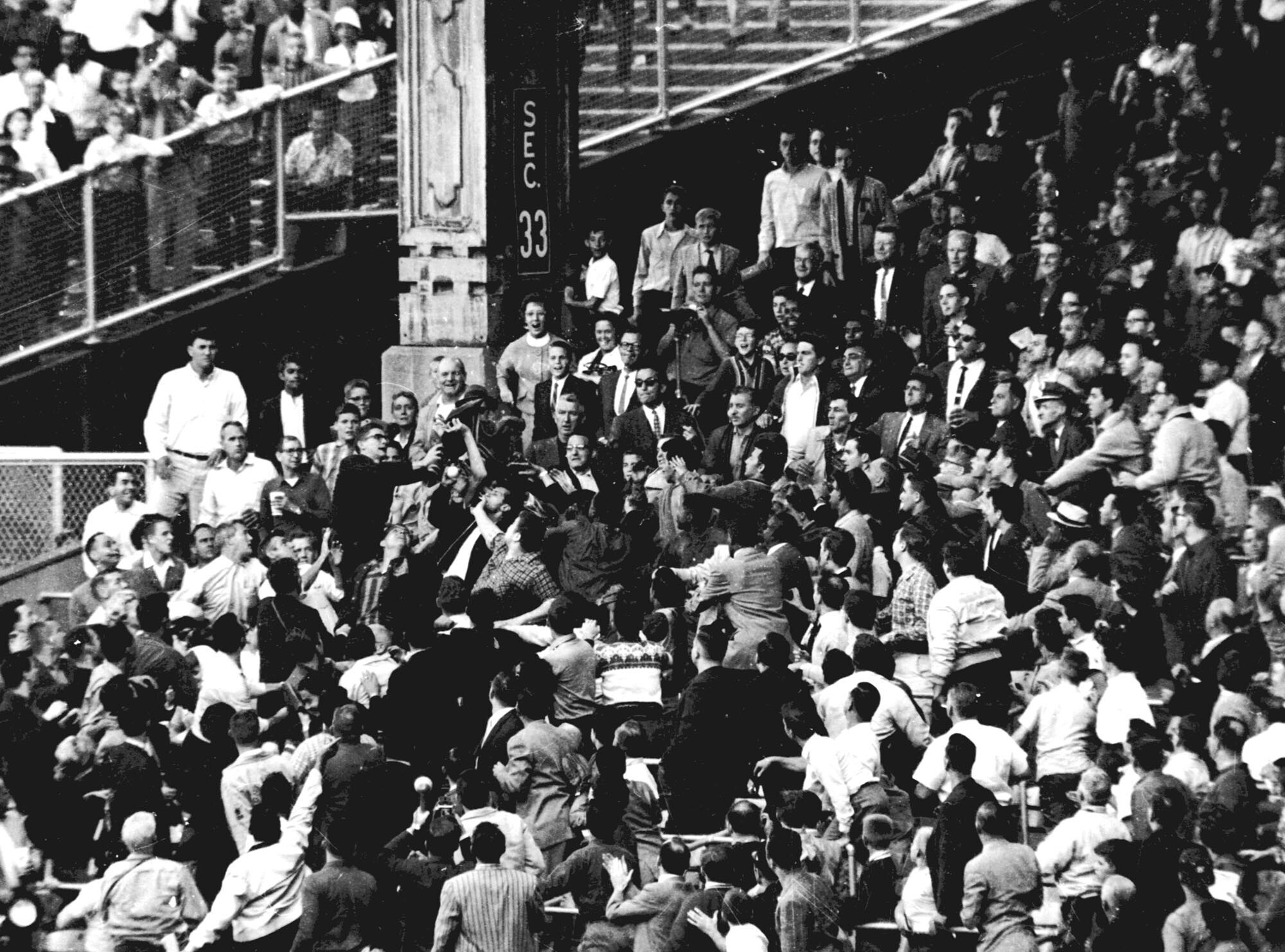 Matt Dahlgren on X: A beautiful color photo of Roger Maris facing