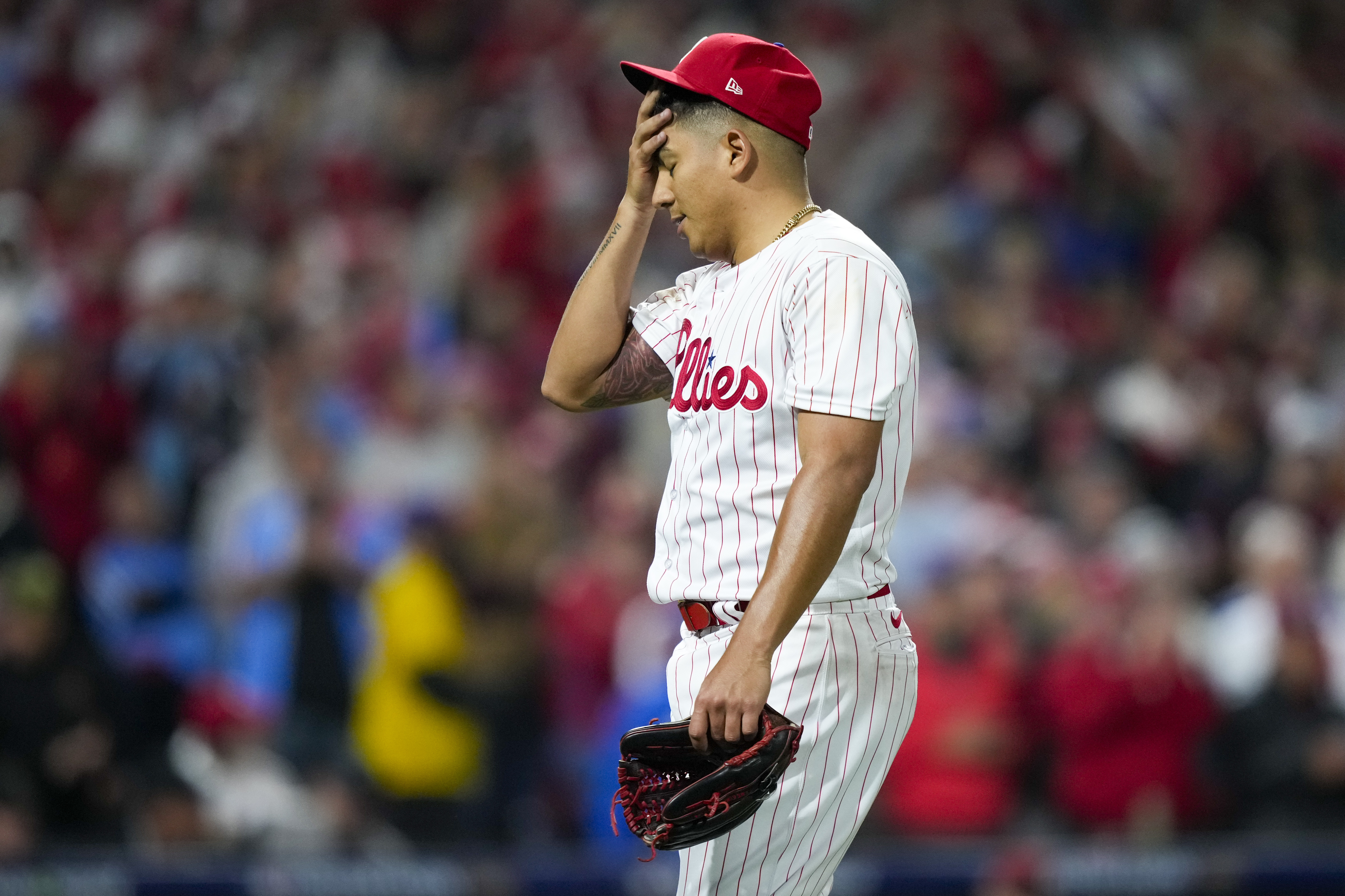 Phillies manager Rob Thomson's decision backfires in World Series loss