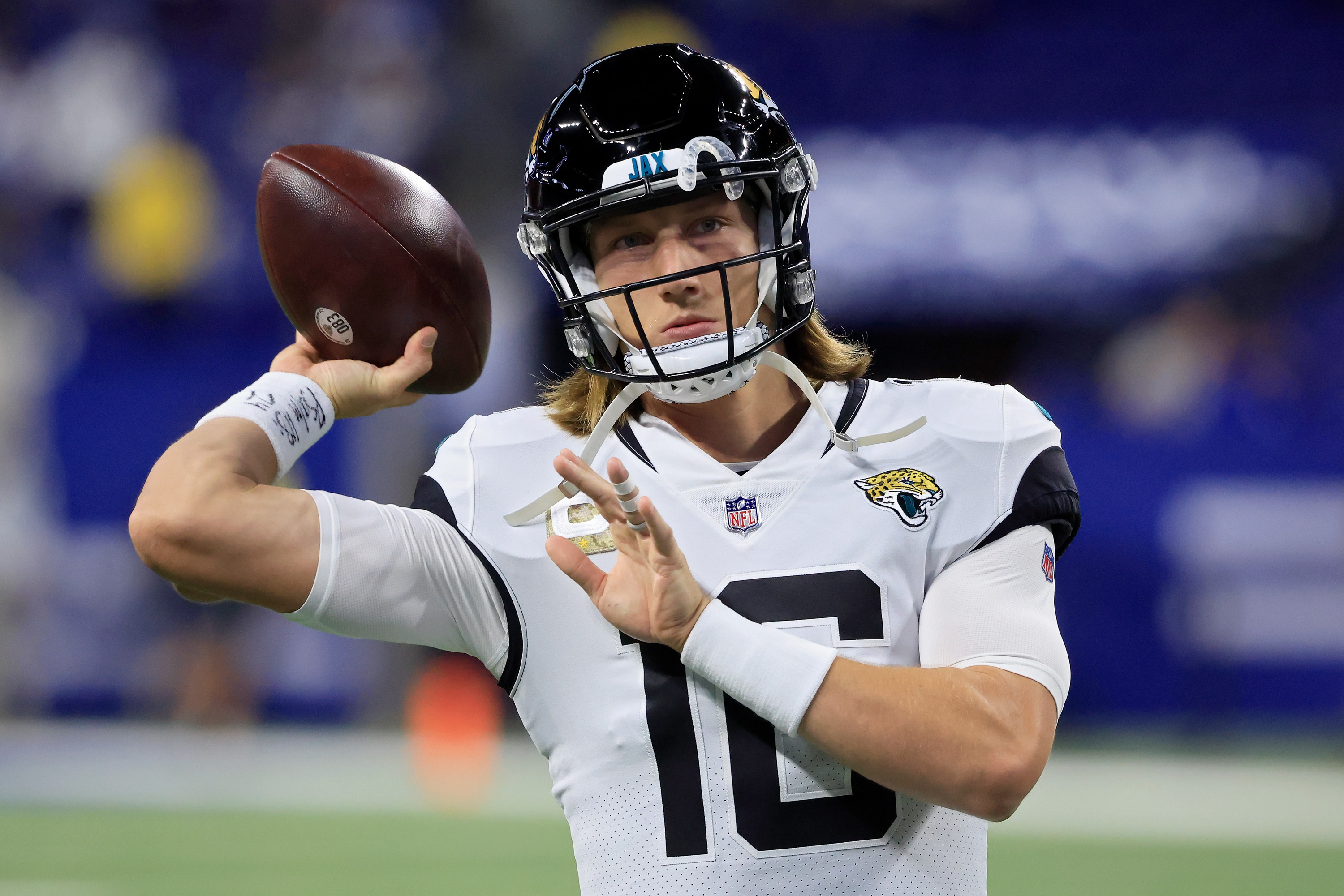 Justin Fields tops Trevor Lawrence for NFL's best-selling rookie