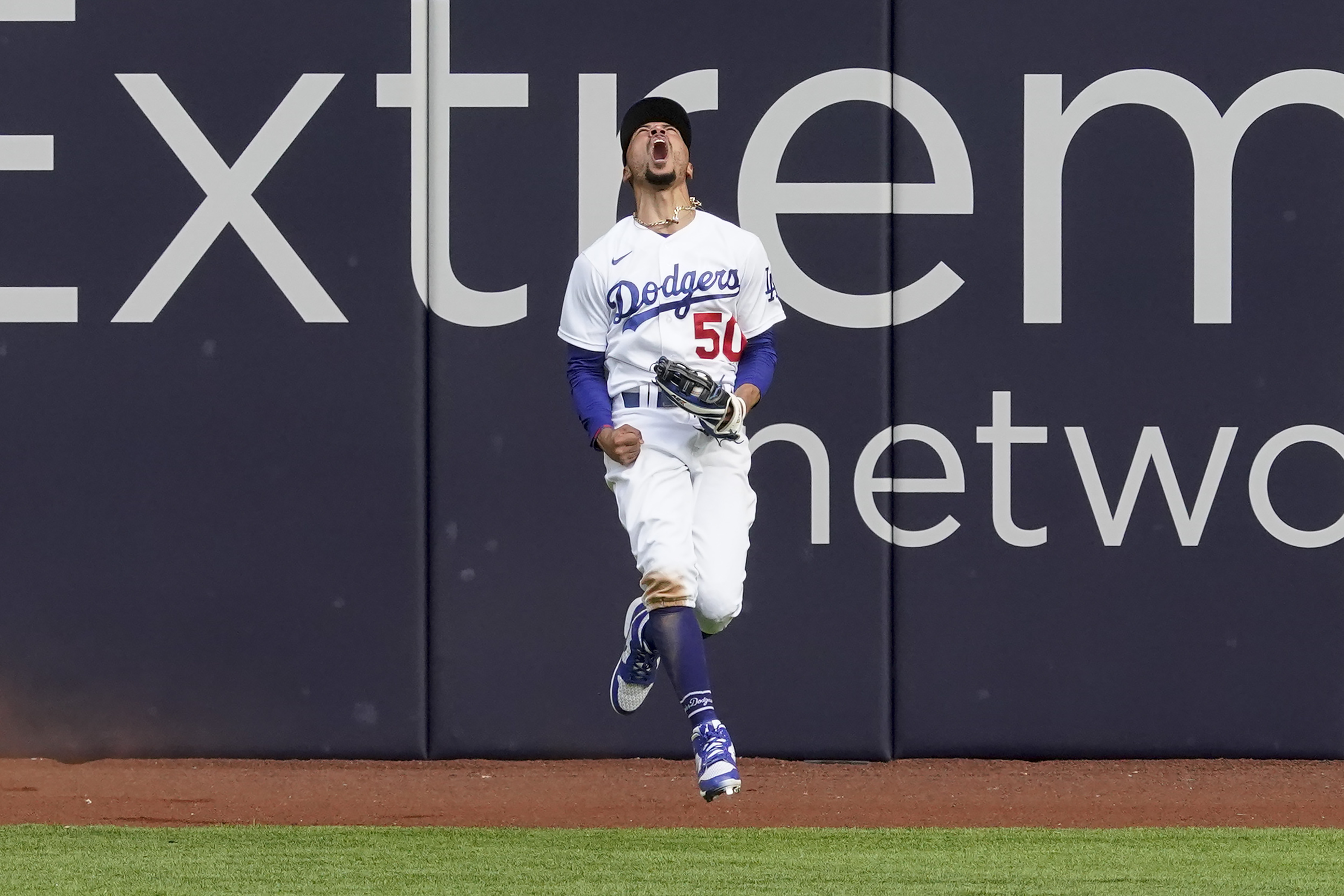 Betts, with another great grab, shows what Dodgers wanted