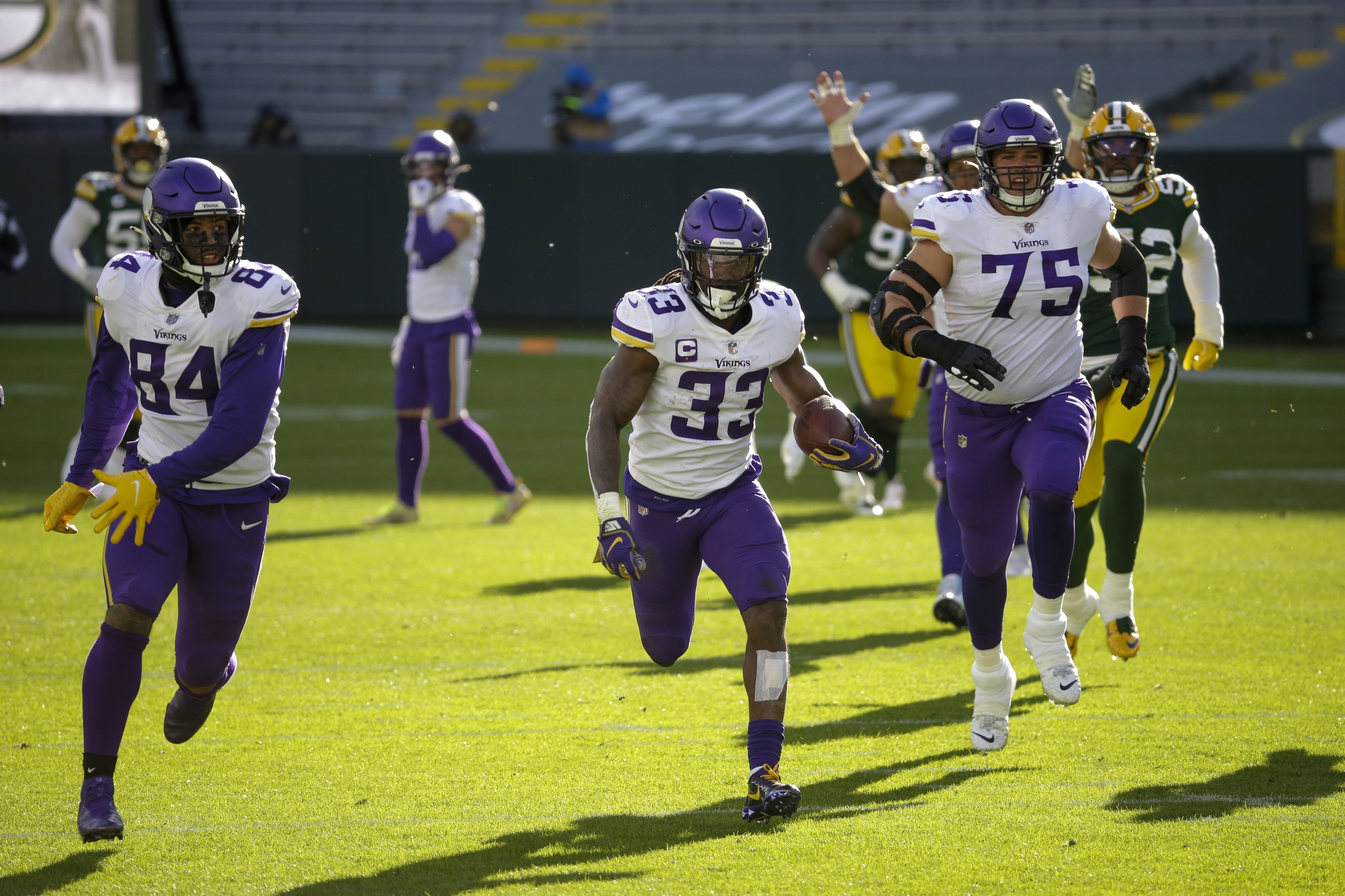 LIVE BLOG: Vikings defeat Packers, 28-22