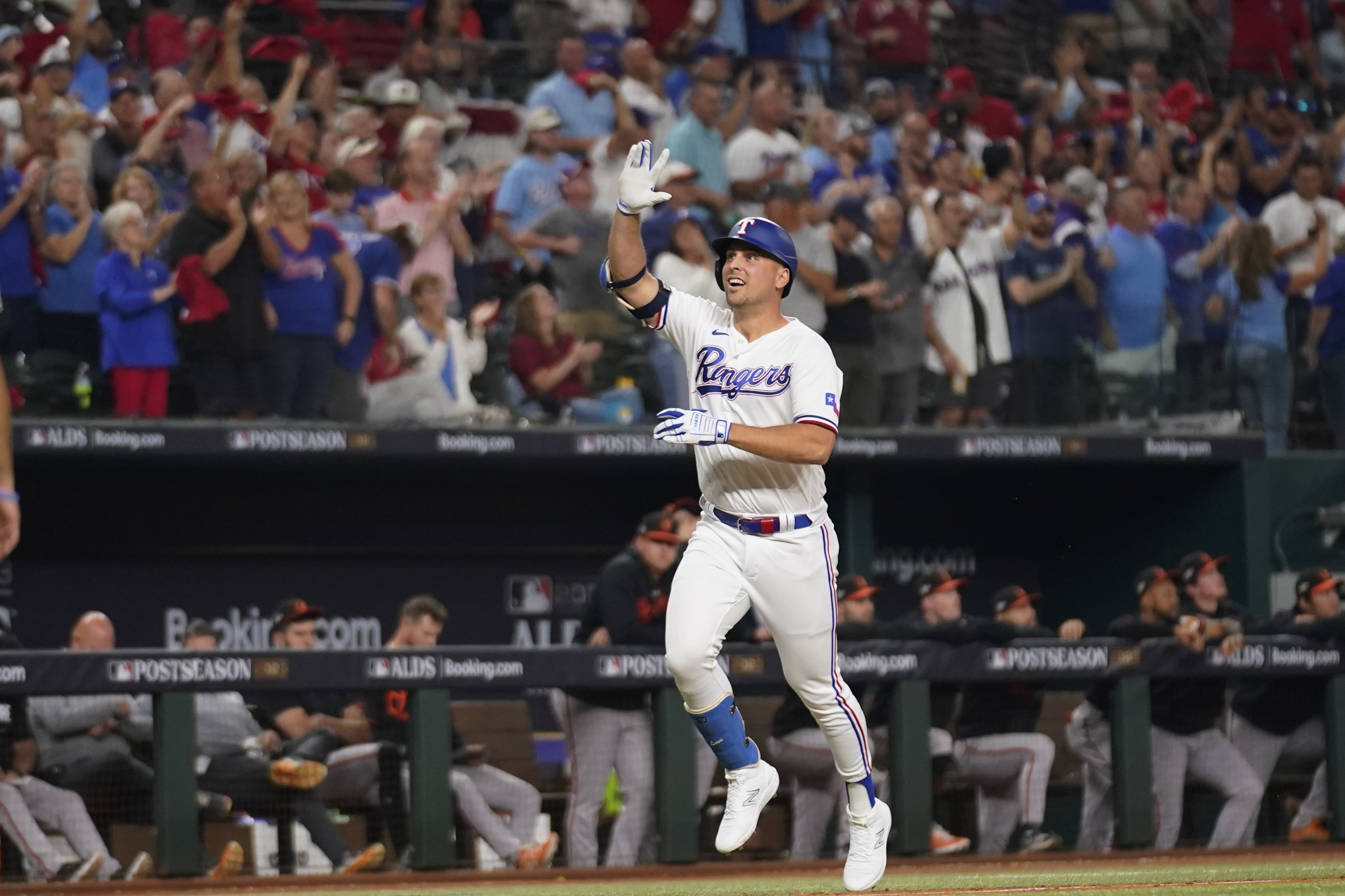 Seager still going deep in Texas, helps send Rangers to ALCS with sweep of  101-win Orioles