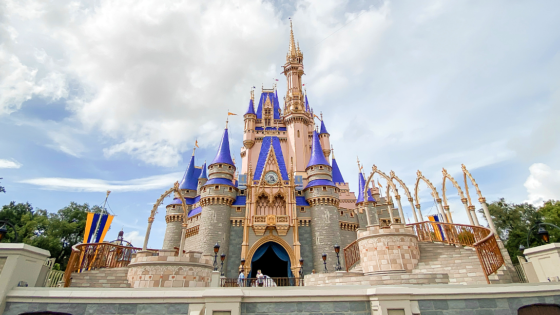 Cinderella S Castle Has A Picture Perfect New Look Ahead Of Walt Disney World Reopening