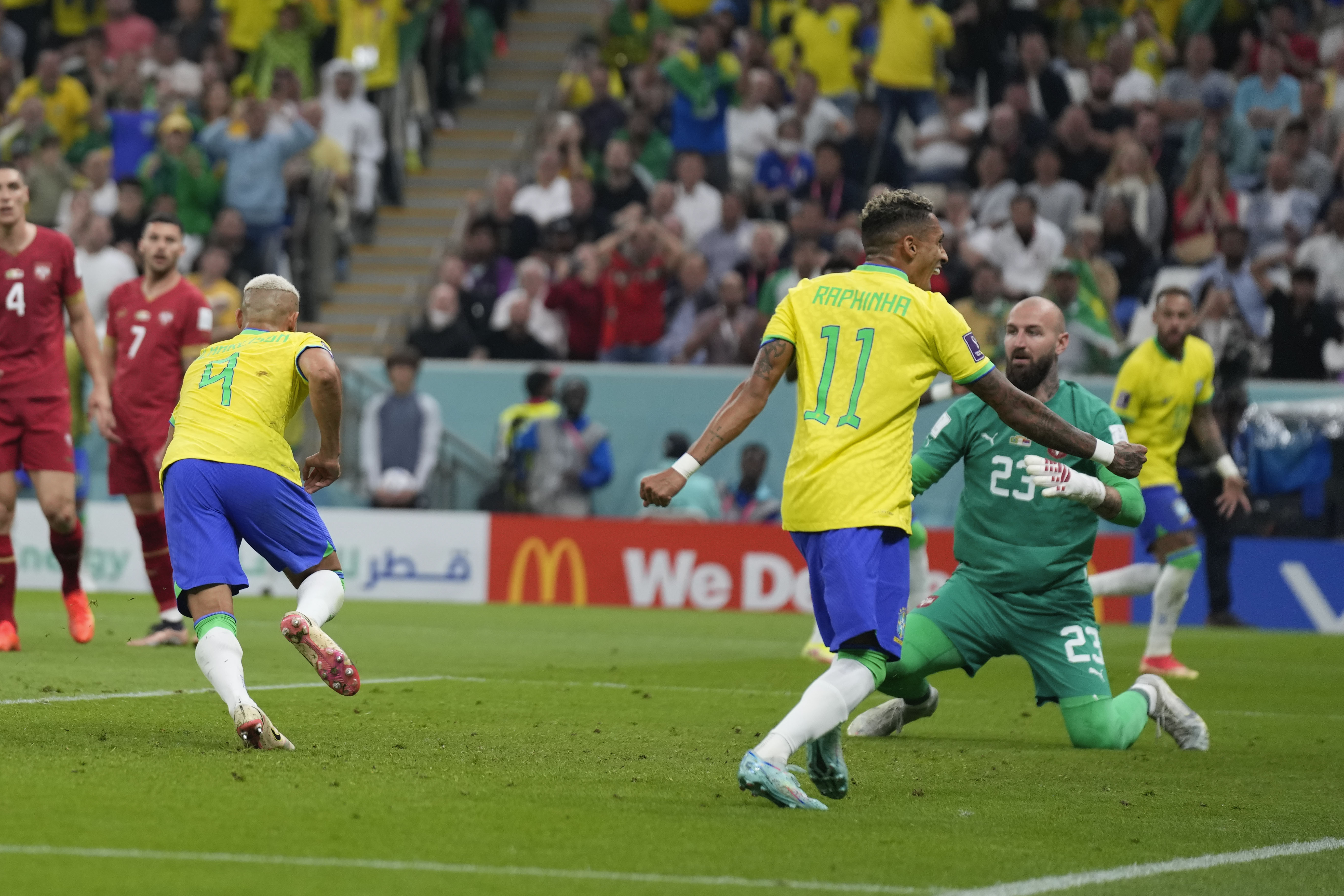 Neymar injured, Richarlison scores for Brazil at World Cup – Orange County  Register