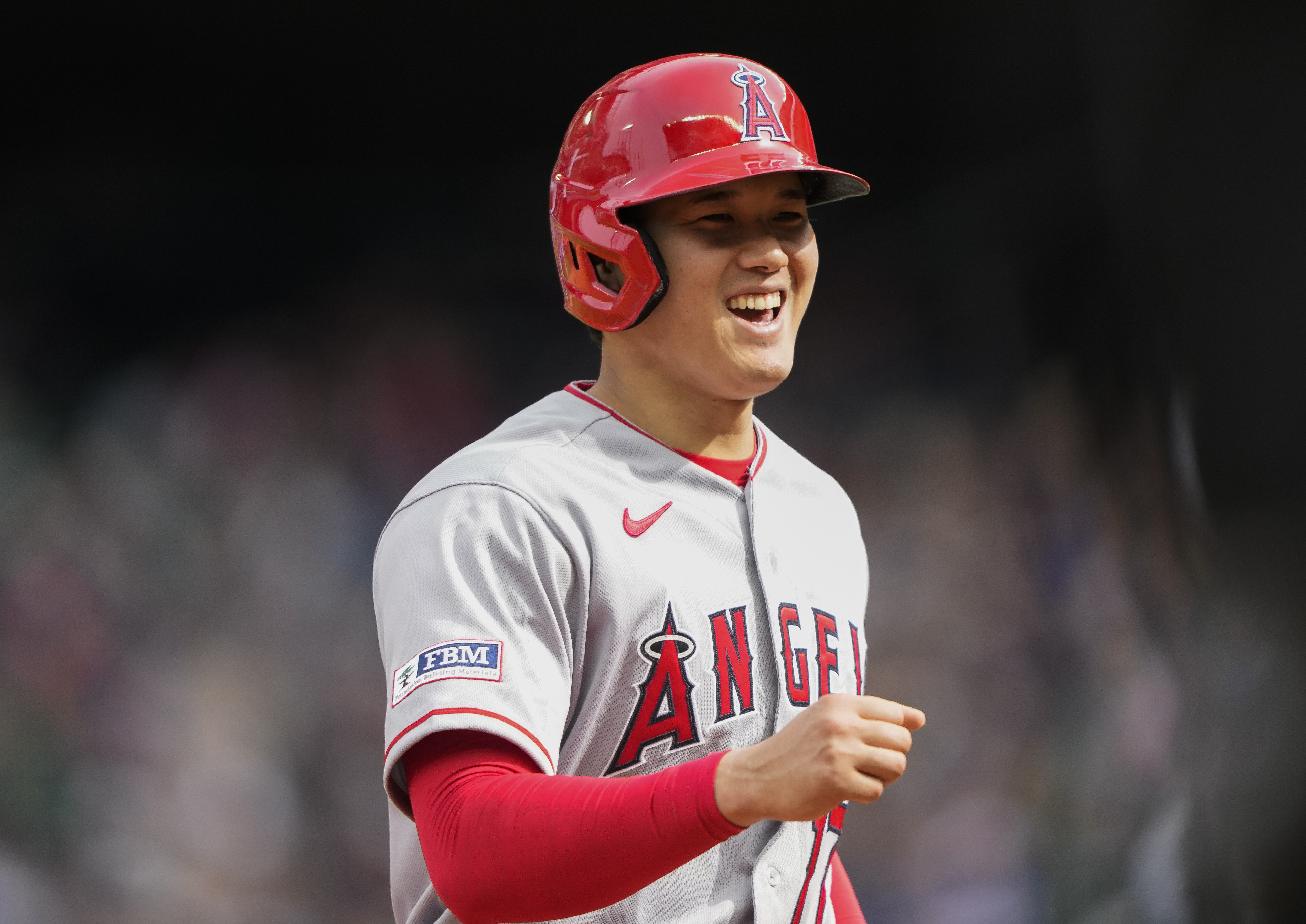 Ohtani pitches 7 innings, reaches base 5 times as Angels beat