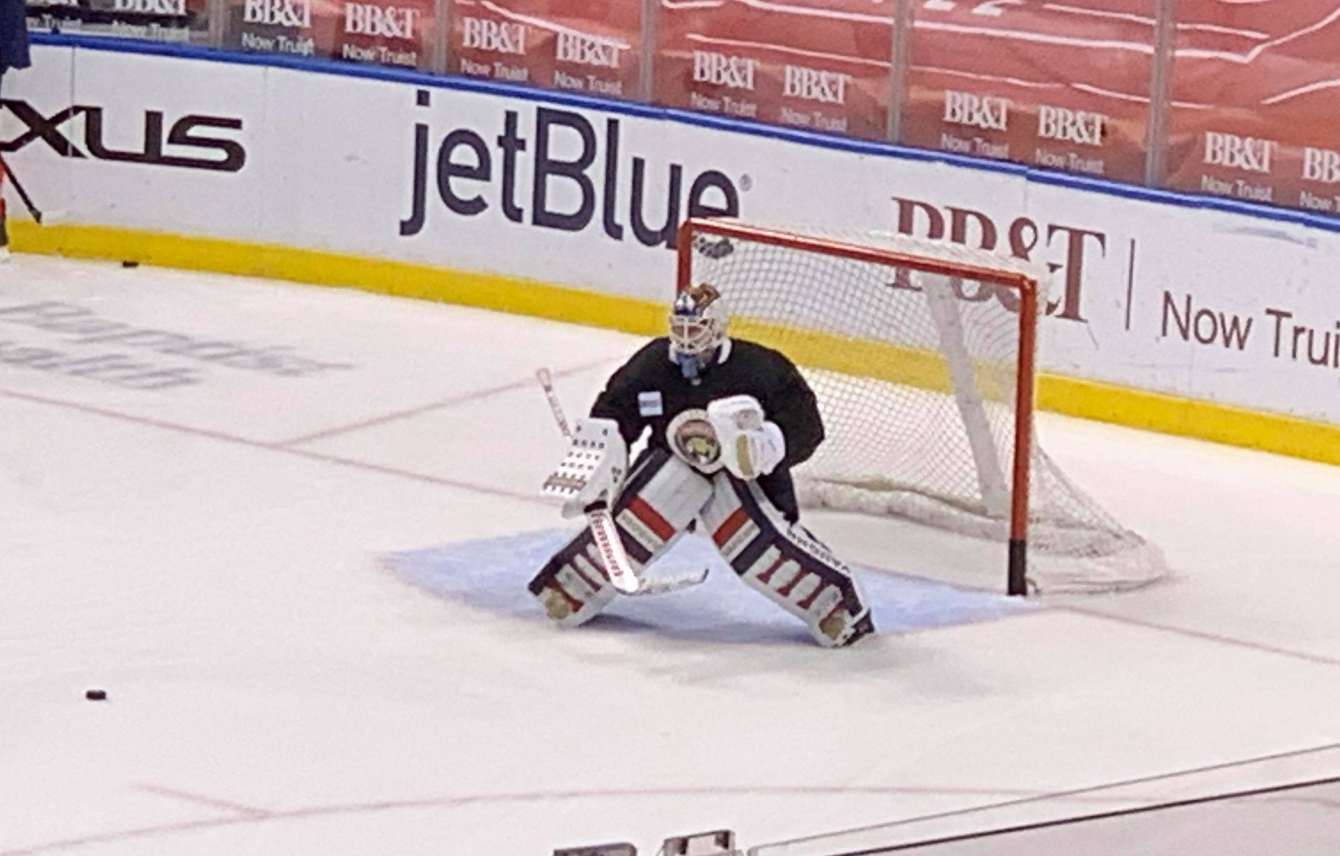 Florida Panthers goaltender Chris Driedger warms up before the