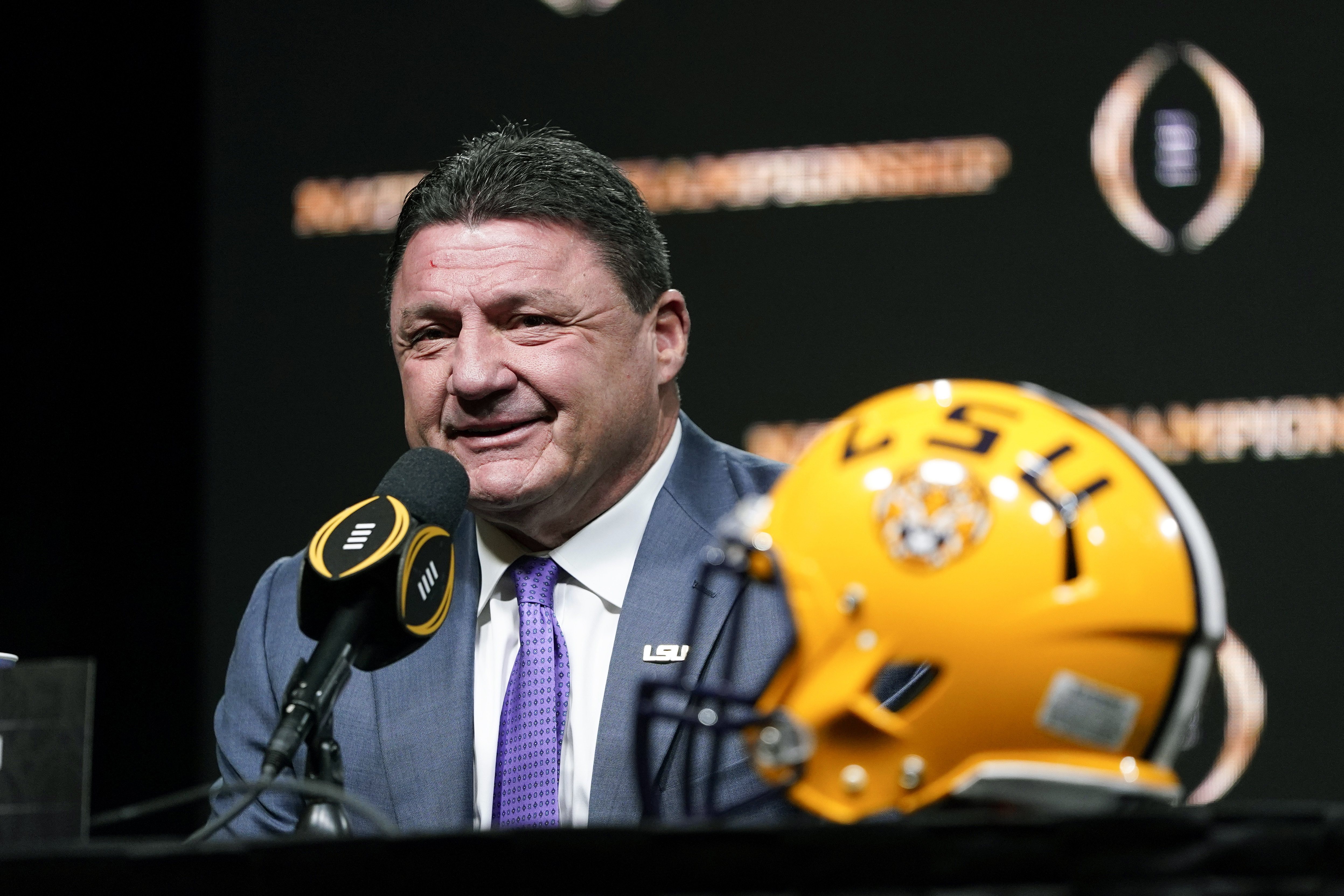 Ed Orgeron, with LSU going well, to stay a coach