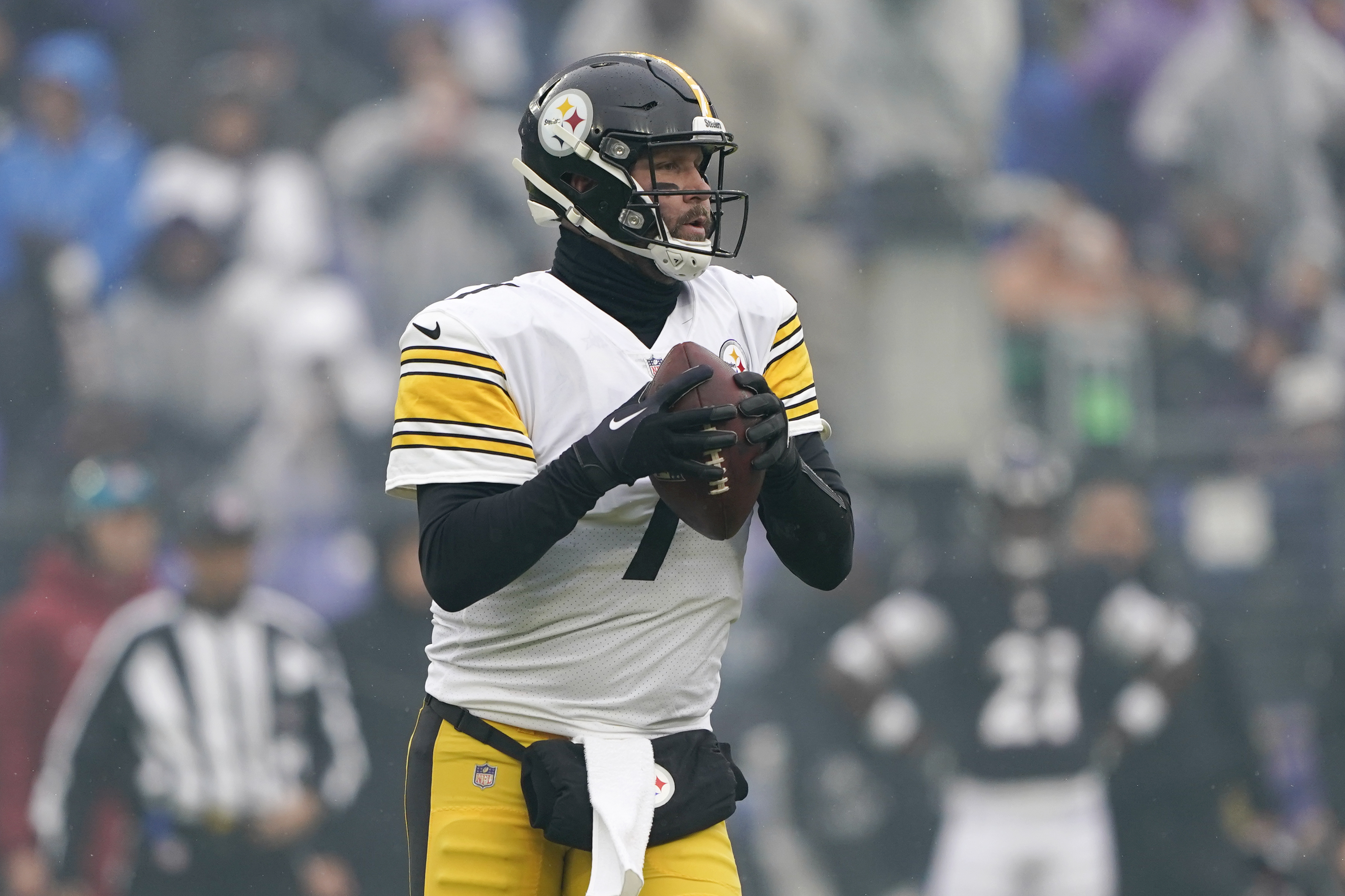 Steelers' Harris seeks to help Roethlisberger reach playoffs