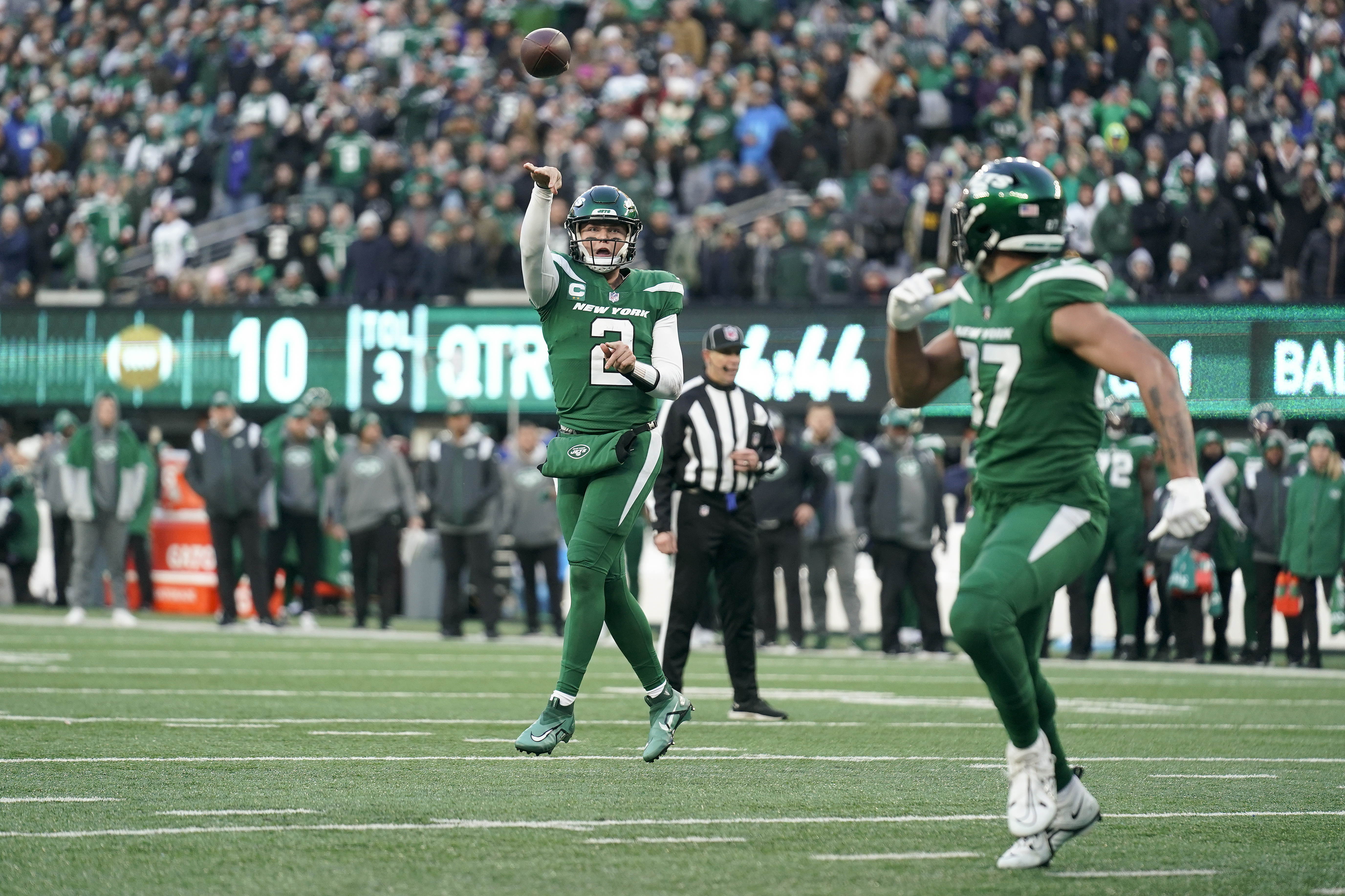 Robert Saleh awards game ball to Mike White after NY Jets victory