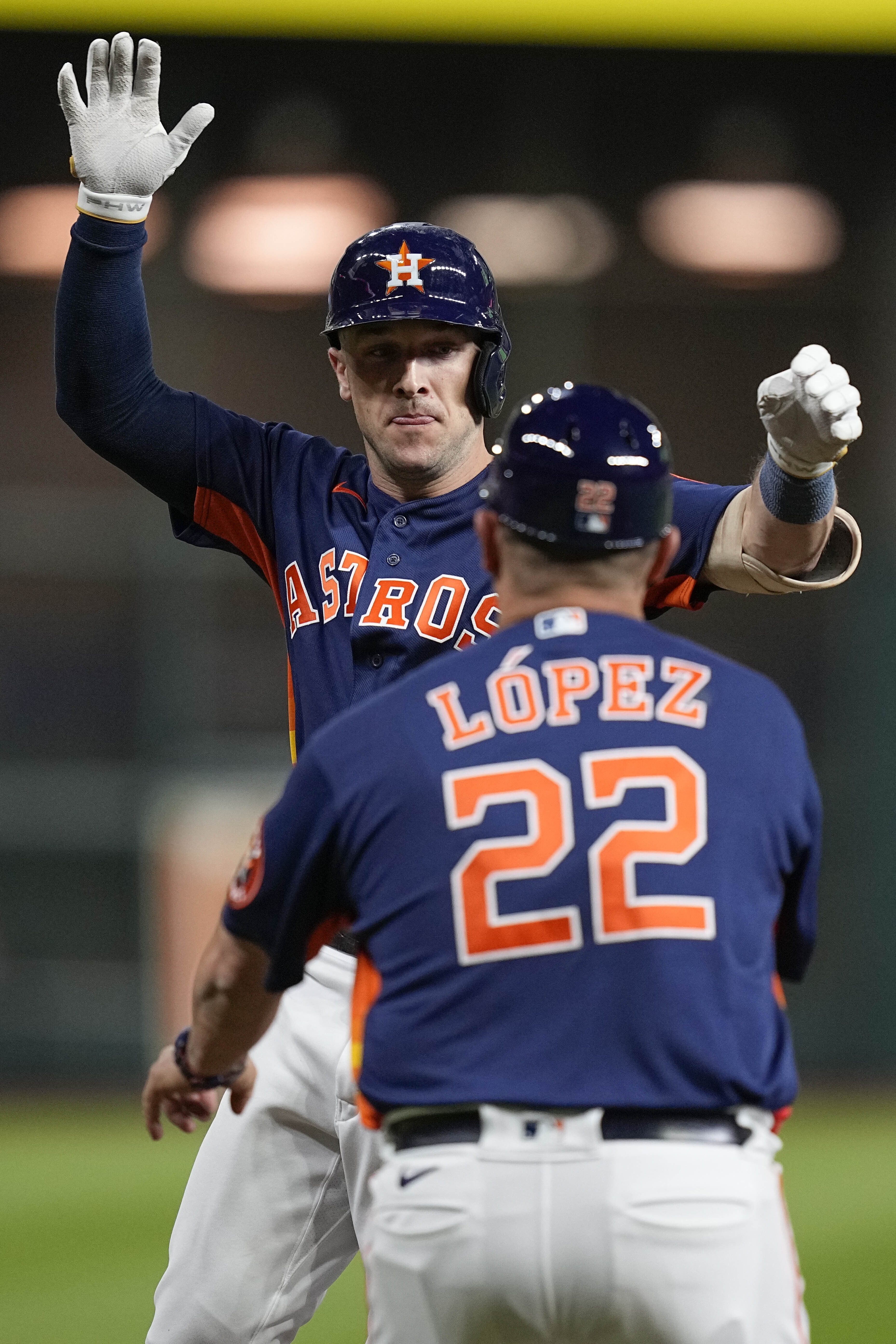 Alex Bregman's solo homer (20), 08/28/2022