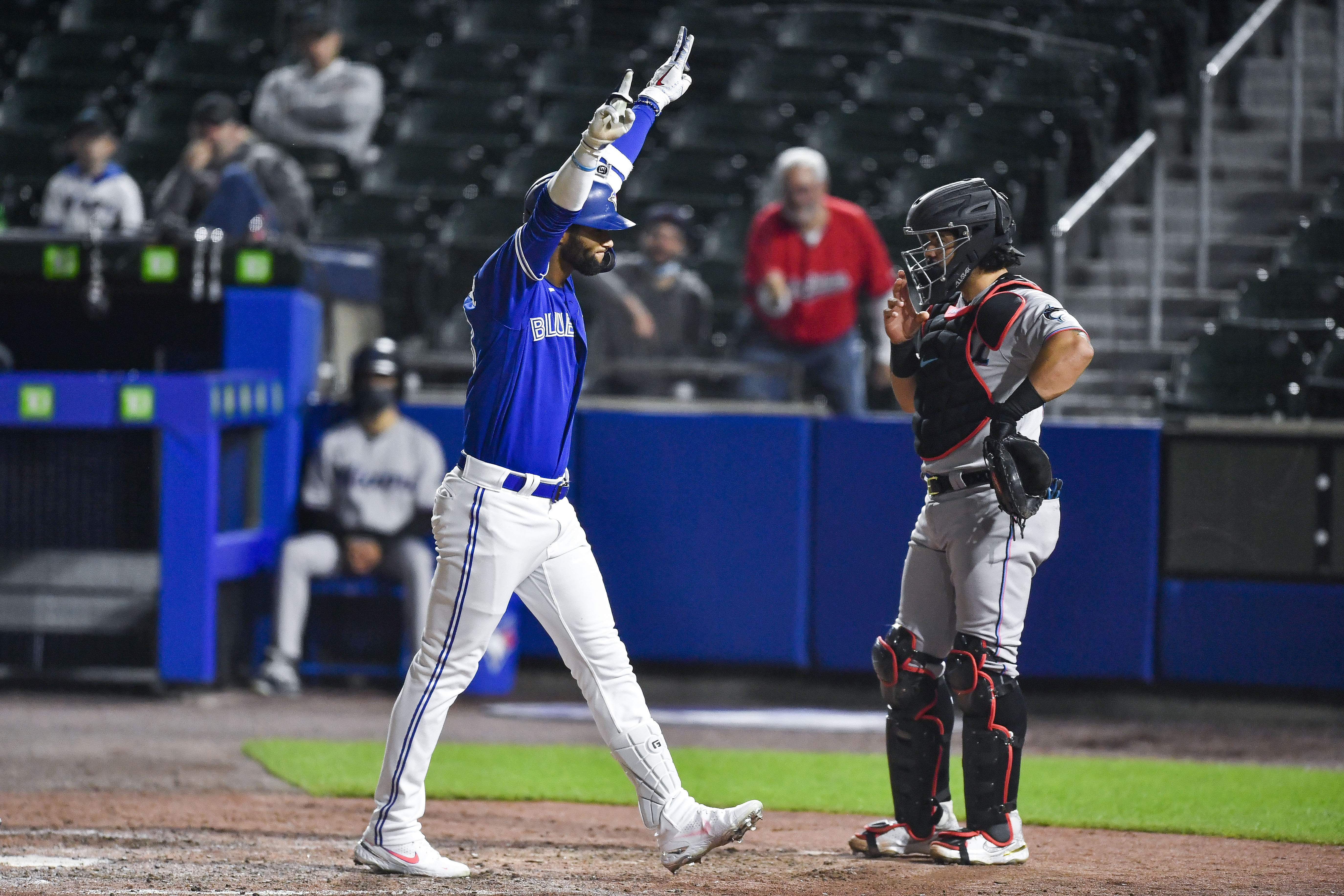 Guerrero powers Jays' return to Buffalo; beat Marlins 5-1