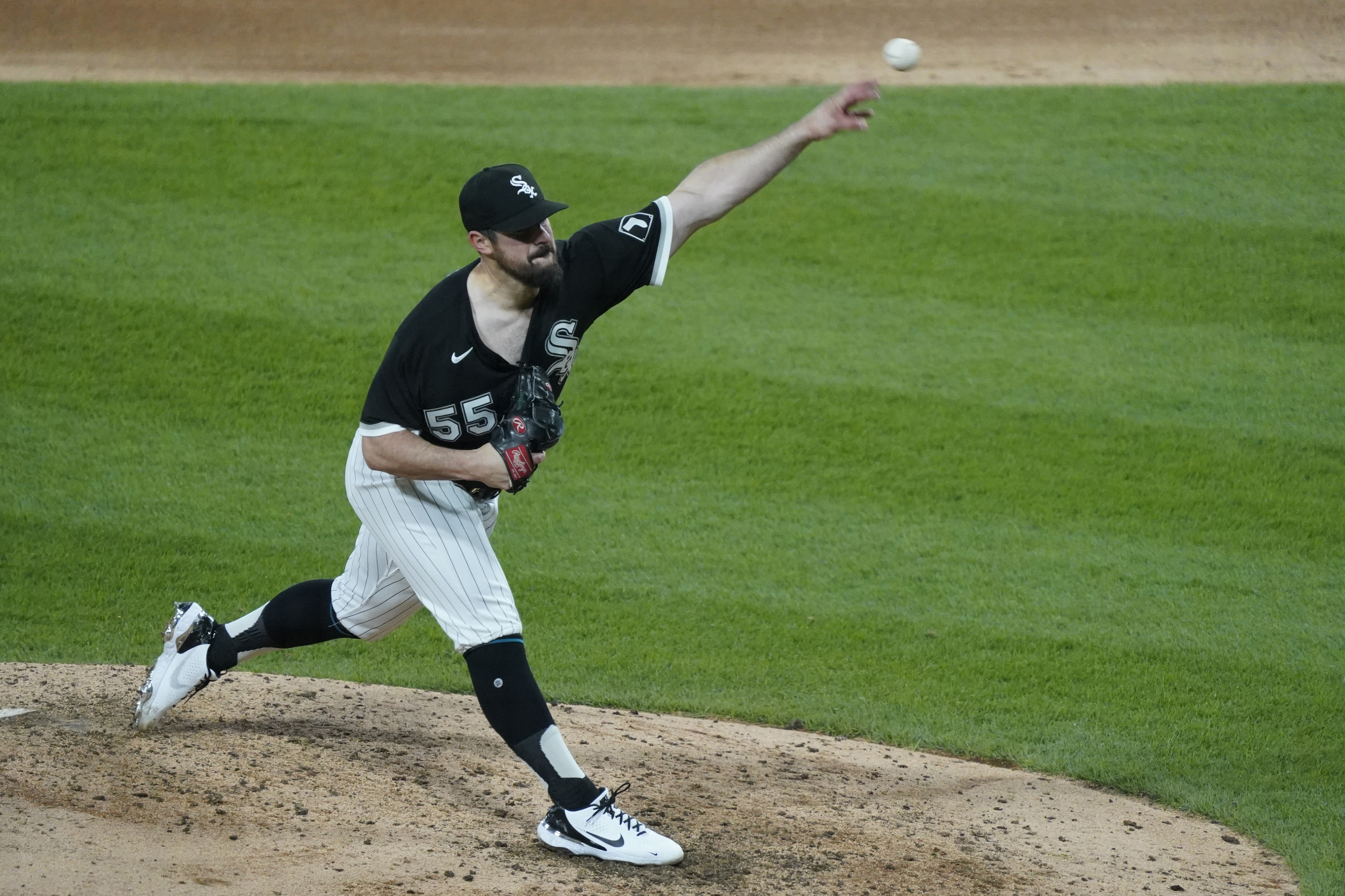 Carlos Rodon lets loose during throwing program for White Sox