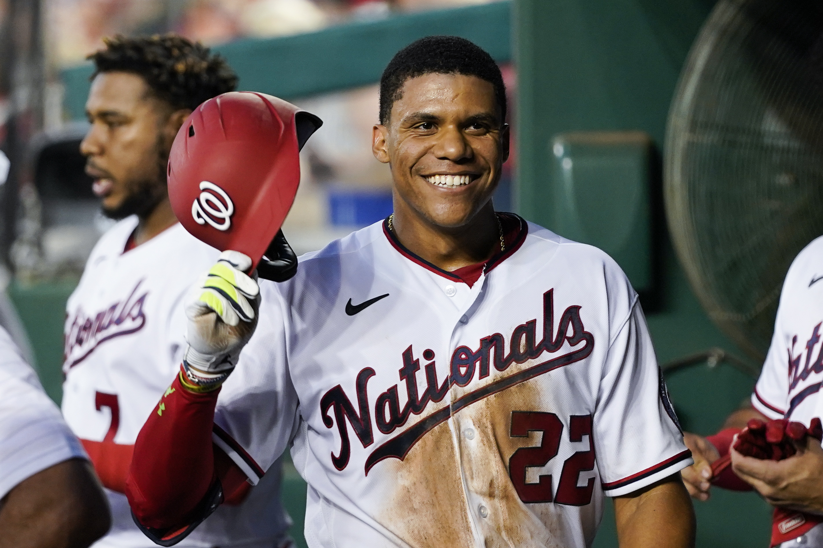 Nationals trade Juan Soto to Padres in eight-player deal